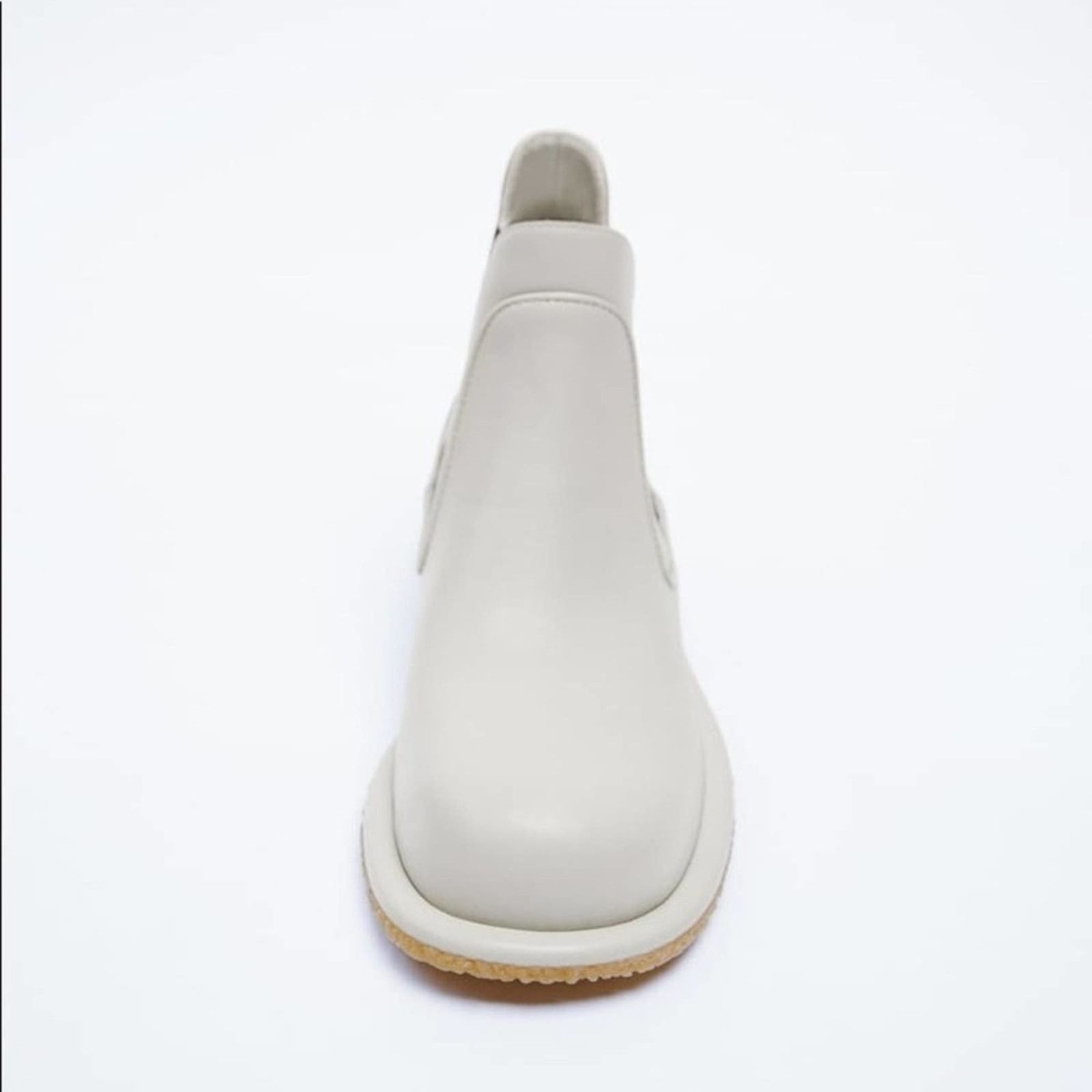 Zara ZARA CREPE SOLE LOW HEEL LEATHER ANKLE BOOTS WHITE Size US 8 / IT 38 - 4 Thumbnail