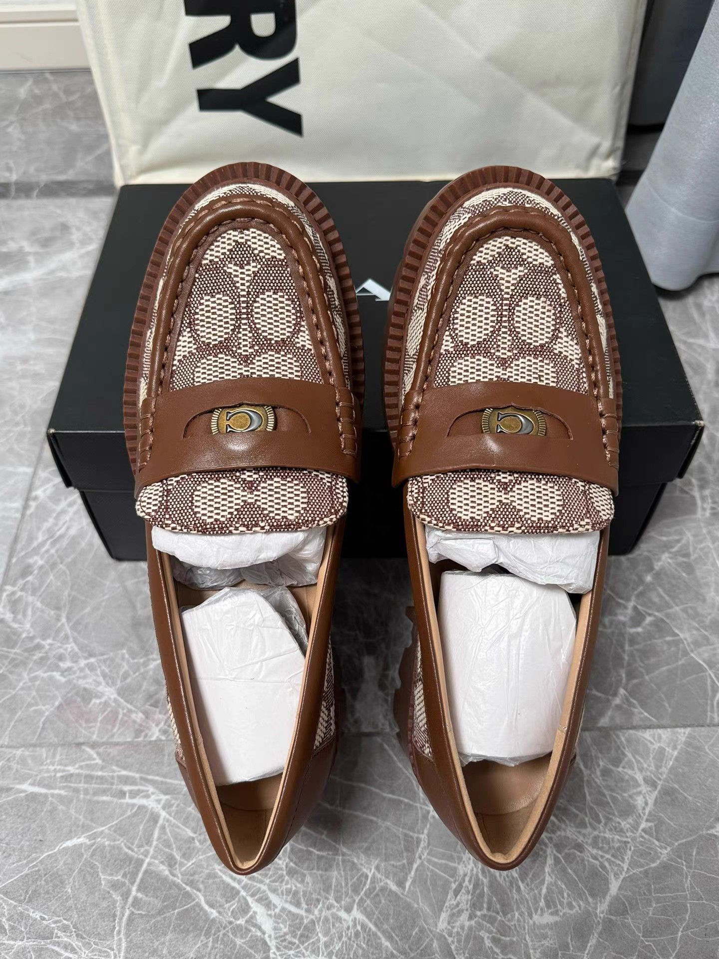 Coach Coach Classic Coin Loafers K6 Size US 8.5 / IT 38.5 - 5 Thumbnail