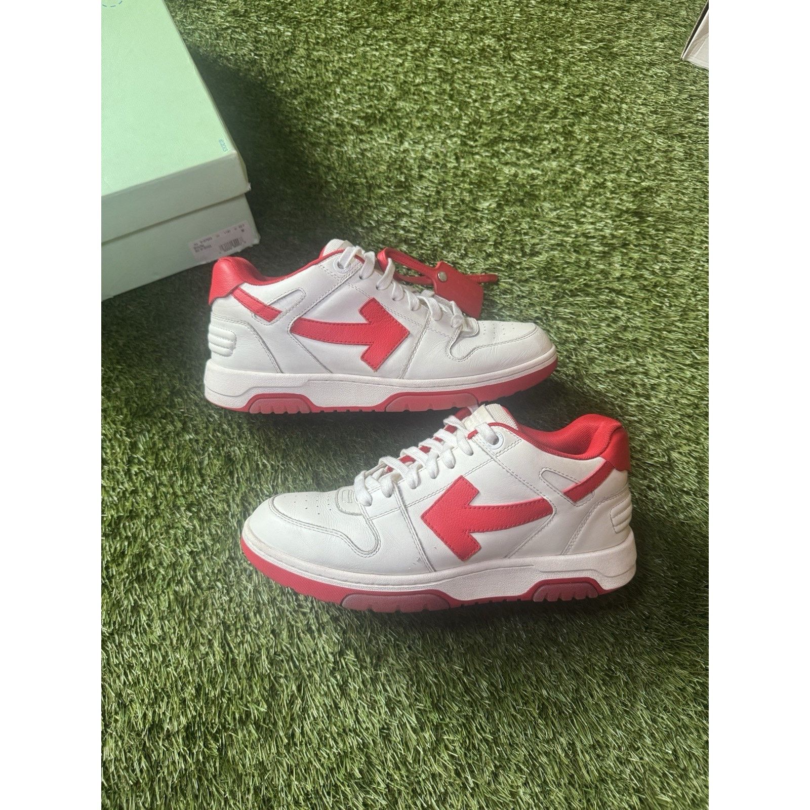 Off-White Off-White Out of Office Low White Red Size 42 EU / 9 US Men Size US 9 / EU 42 - 1 Thumbnail