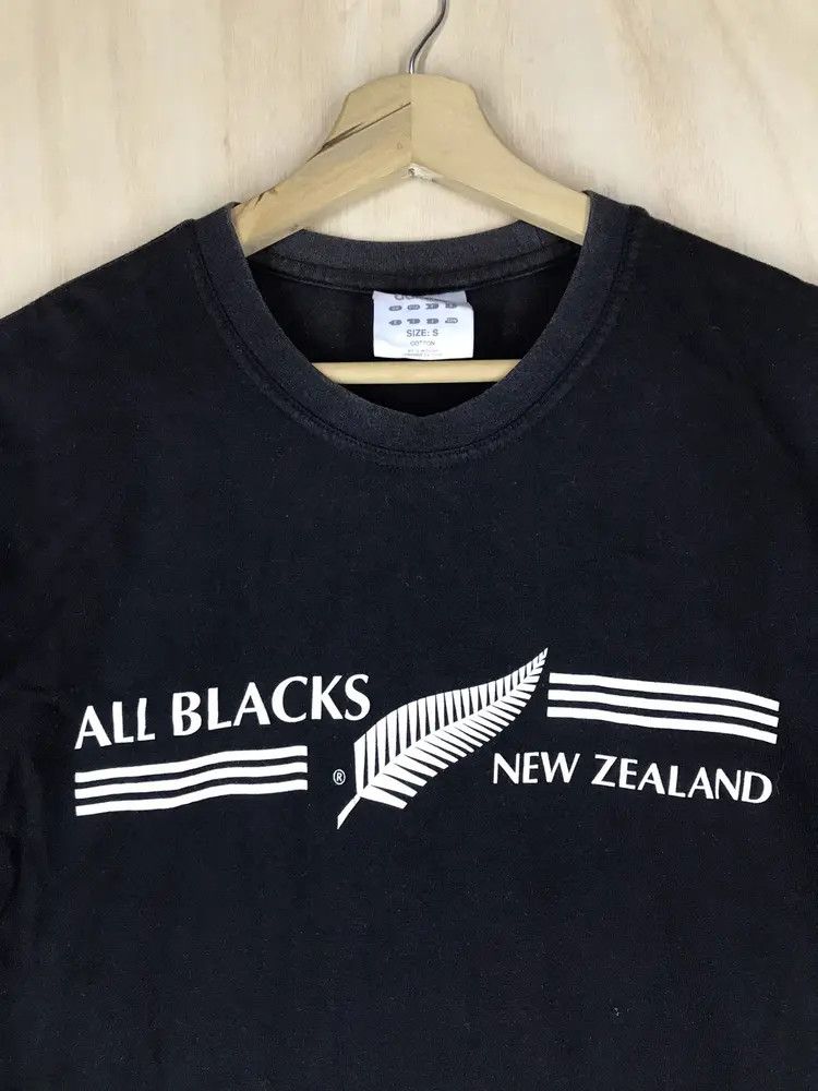 Adidas Vintage Y2K Adidas All Black Tshirts Size US S / EU 44-46 / 1 - 3 Thumbnail