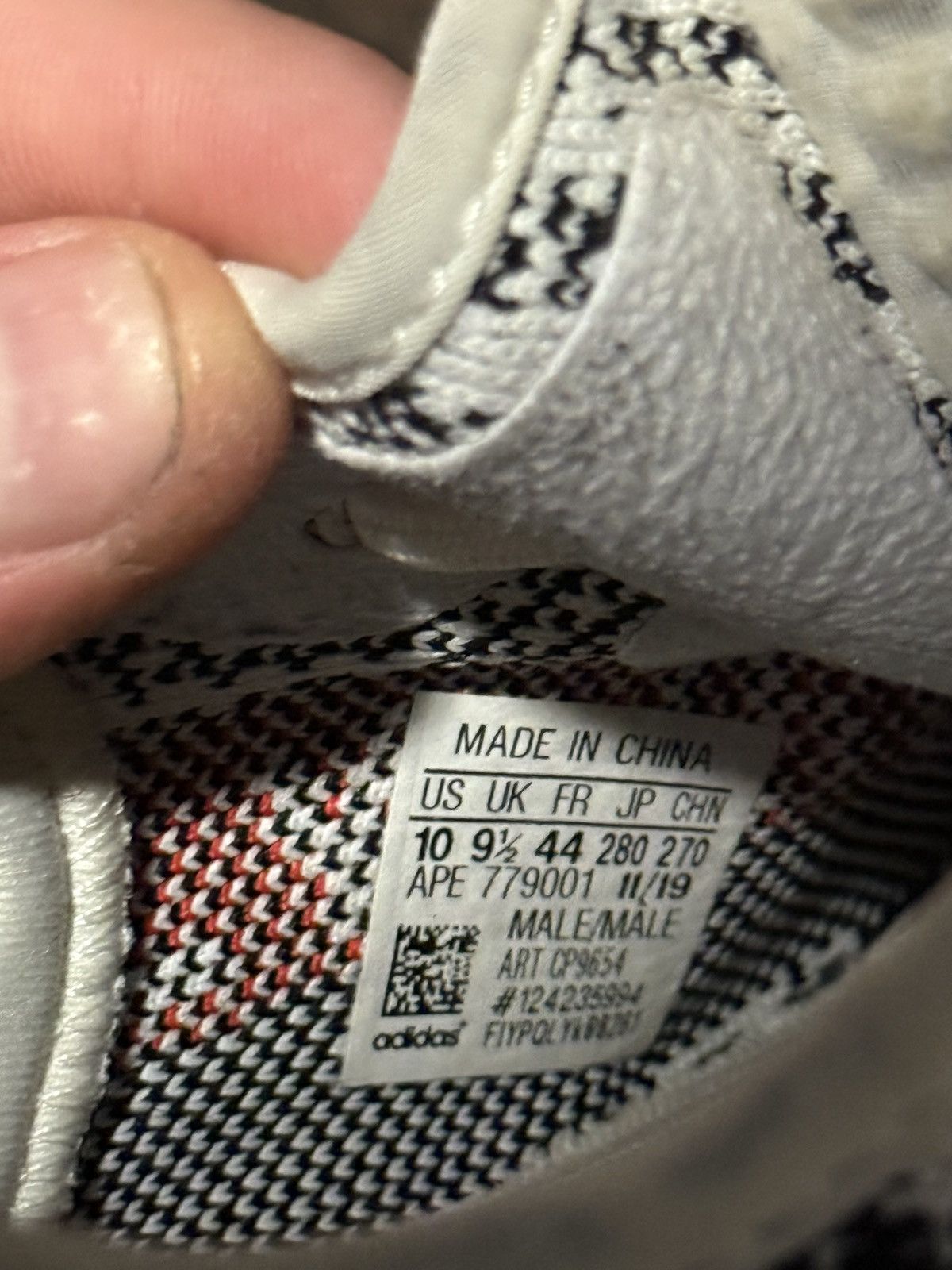 Yeezy Yeezy 350 V2 Zebra Size US 10 / EU 43 - 6 Thumbnail