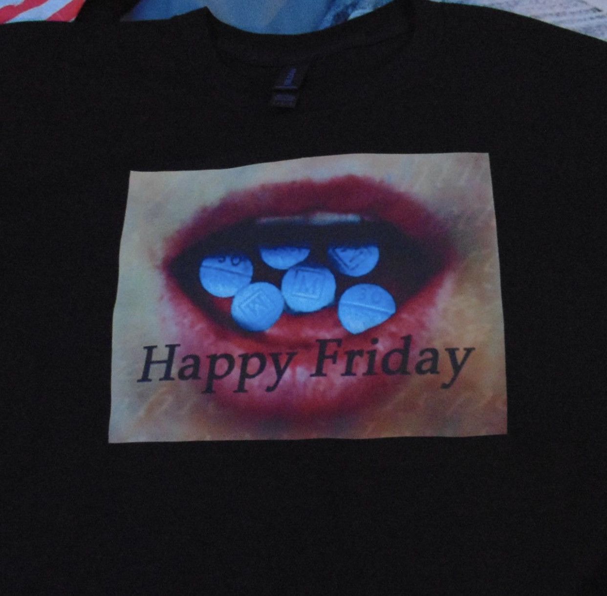 Other Y2K Opium HAPPY FRIDAY TEE Size US M / EU 48-50 / 2 - 1 Thumbnail