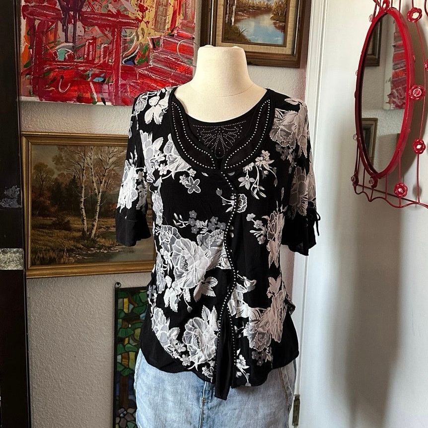 Other design works blakc white floral design blouse Size L / US 10 / IT 46 - 1 Thumbnail