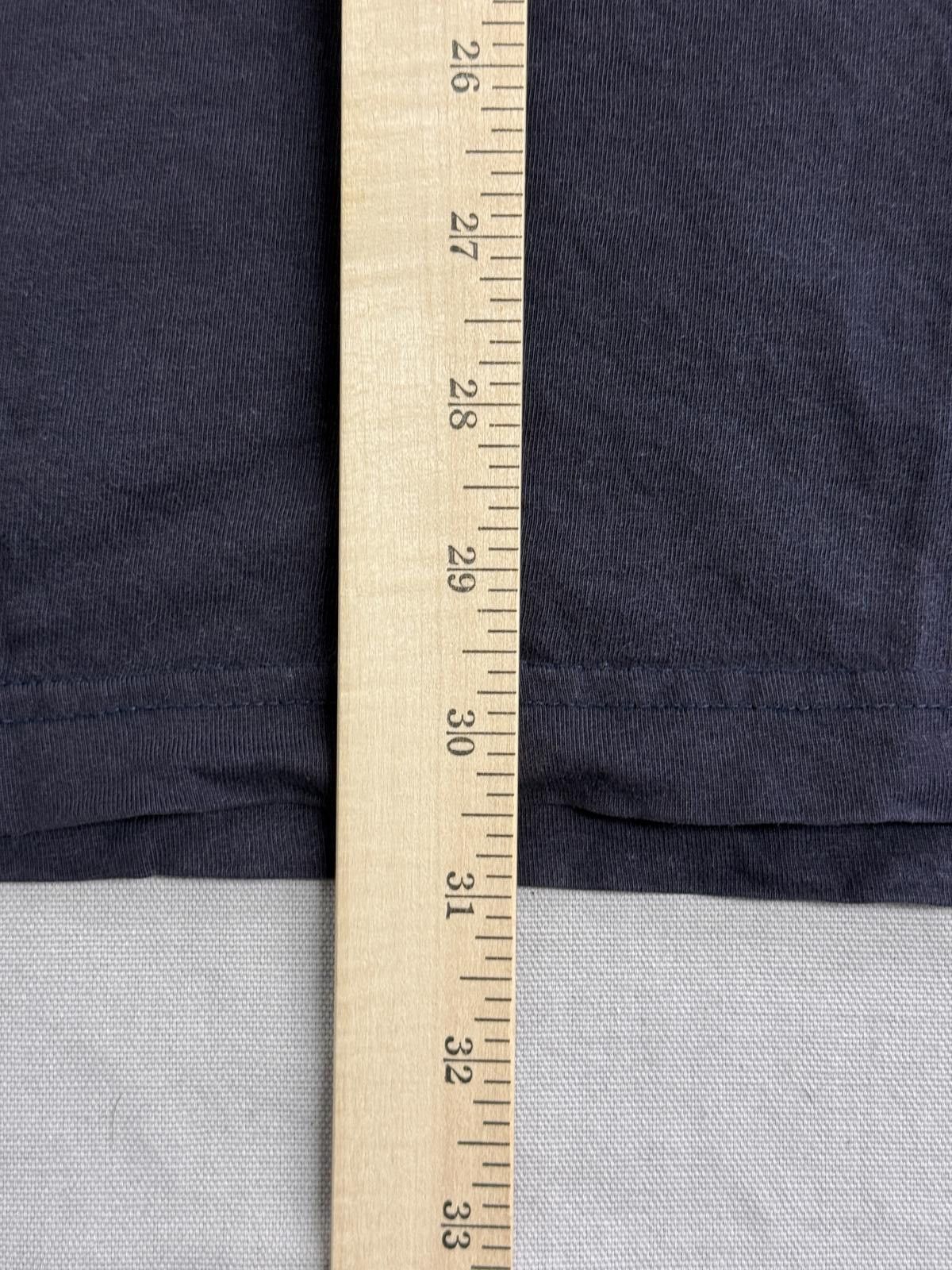 NFL Faded NFL Chicago Bears T-shirt Center Hit Bear Tee XXL Size US XXL / EU 58 / 5 - 6 Thumbnail