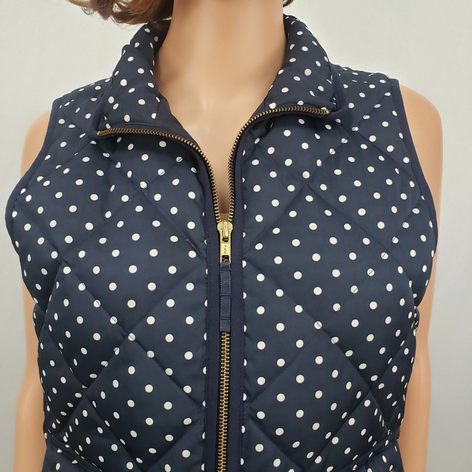 J.Crew J. Crew Polka Dot Quilted Puffer Vest Full zip up Pockets S Size S / US 4 / IT 40 - 3 Thumbnail