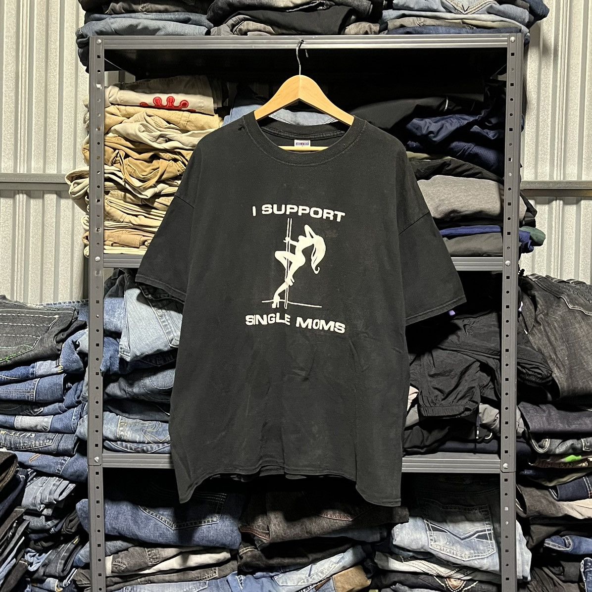 Vintage Crazy Vintage I Support Single Moms Sex Pornstar Humor Tee Size US XXL / EU 58 / 5 - 1 Thumbnail