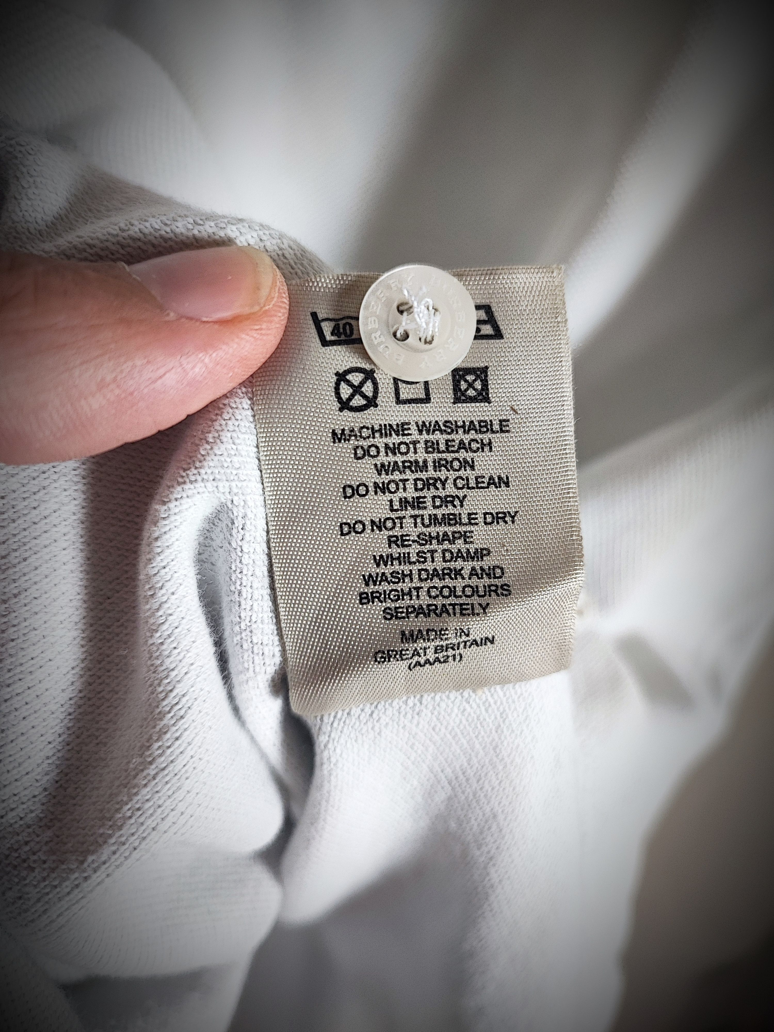Burberry 🔥 Burberry Polo size XL White 🔥 Size US XL / EU 56 / 4 - 7 Thumbnail