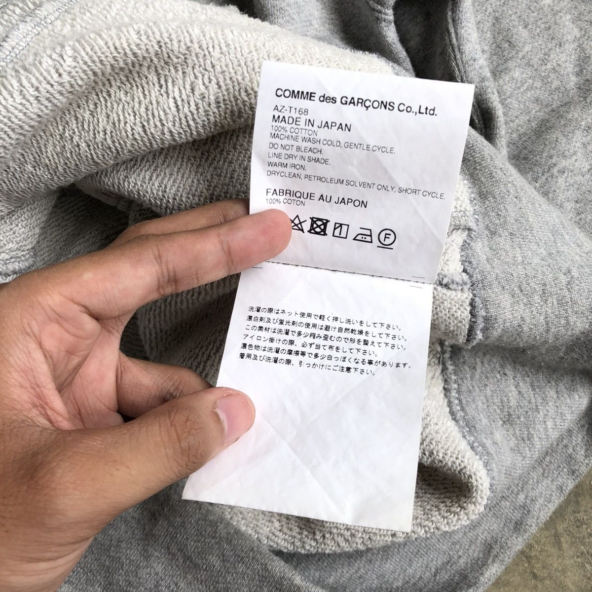 Comme des Garcons PLAY 🇯🇵AD 2017 Comme Des Garcons Play Small Hearts Ziphoodie Grey Size US L / EU 52-54 / 3 - 18 Thumbnail