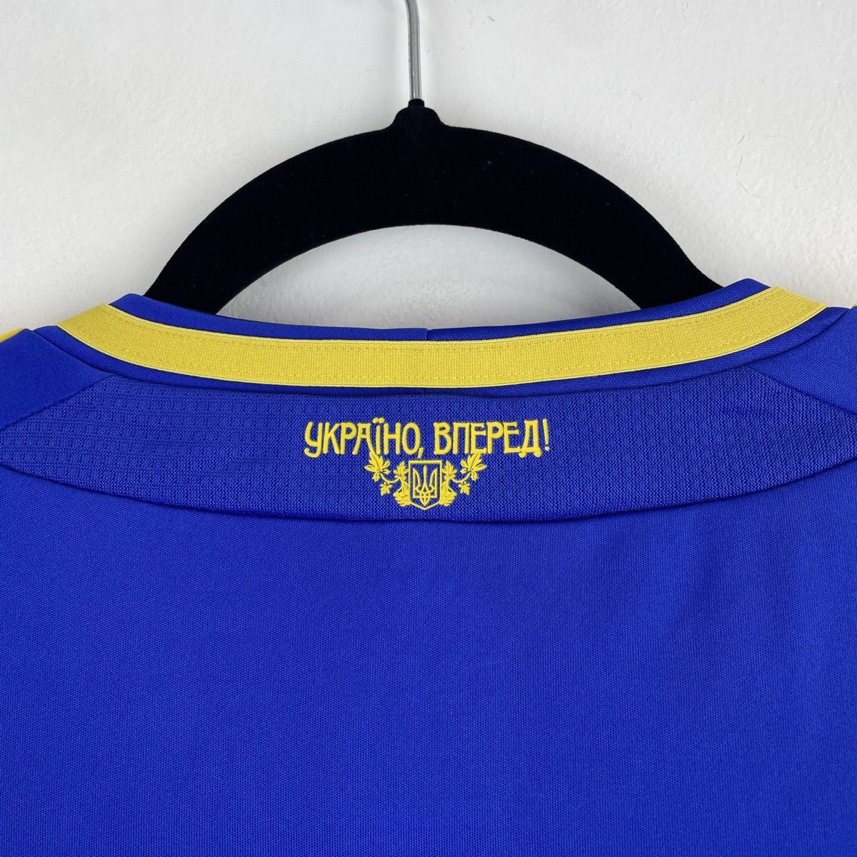 Adidas Ukraine National Team Away Soccer Jersey Shirt Euro 2012 Size US S / EU 44-46 / 1 - 9 Thumbnail