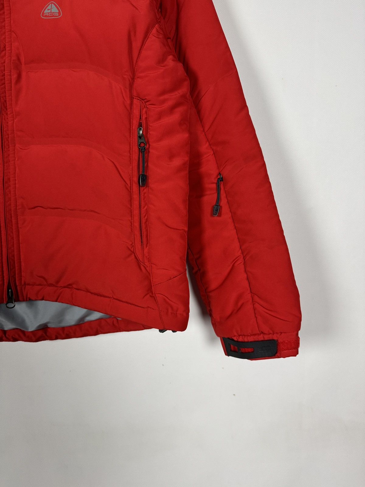 Nike ACG Nike ACG Down Jacket Full Zip Red Outdoor Hiking Size S Size S / US 4 / IT 40 - 5 Thumbnail