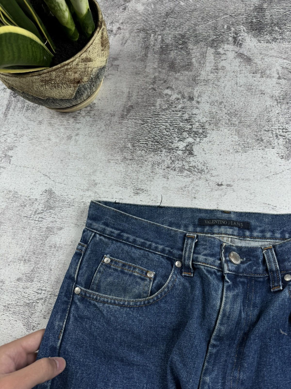 Valentino Valentino Italian Blue Men’s 33/33 Straight Classic Vintage Jeans Pants Trousers Size US 33 - 13 Thumbnail