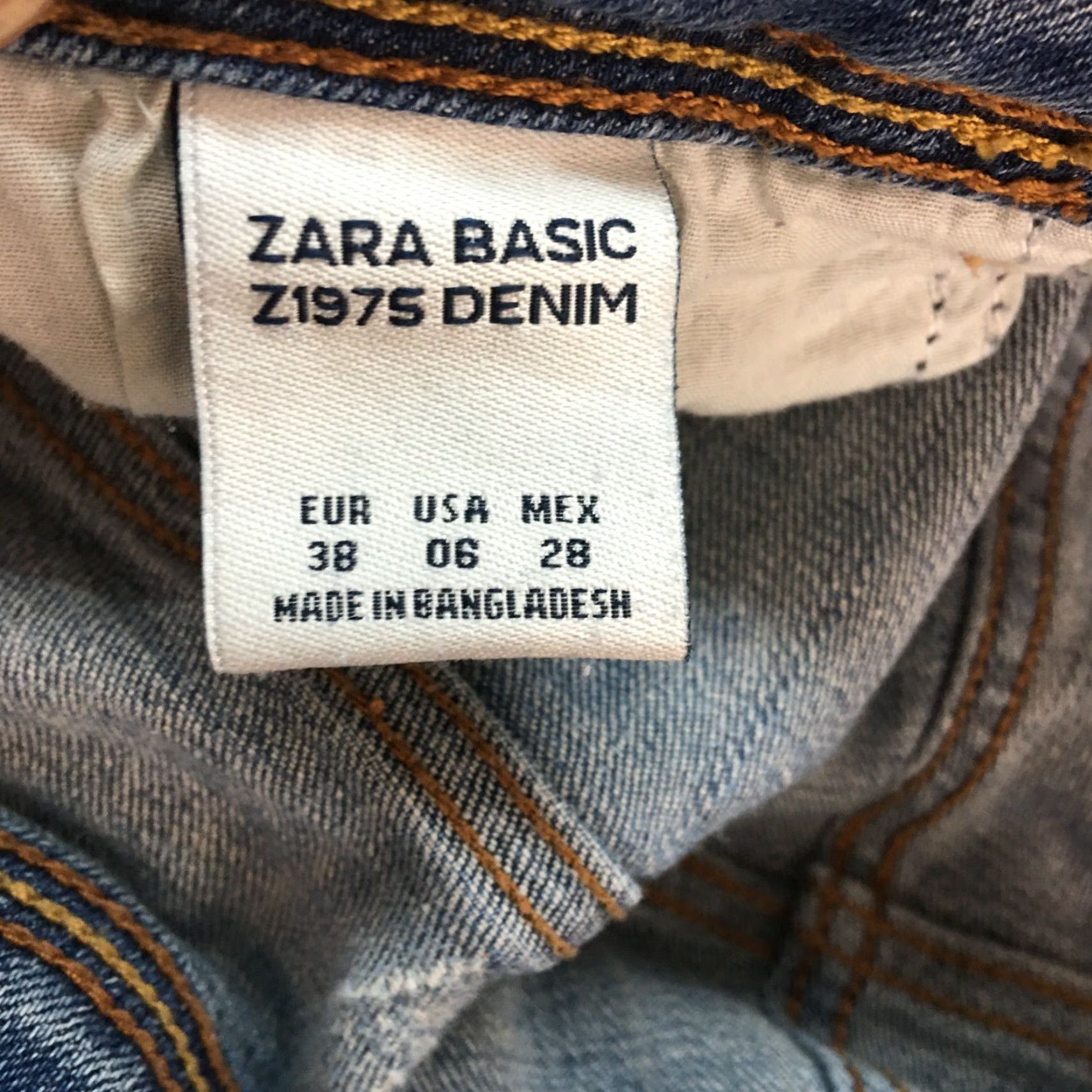 Zara ZARA Jeans Distressed Tapered Women 6 Blue Denim Regular 25in Inseam Raw Hem 5-Pocket Casual Vintage: No Mens Womens Girls? Wait. Size 28" / US 6 / IT 42 - 5 Thumbnail
