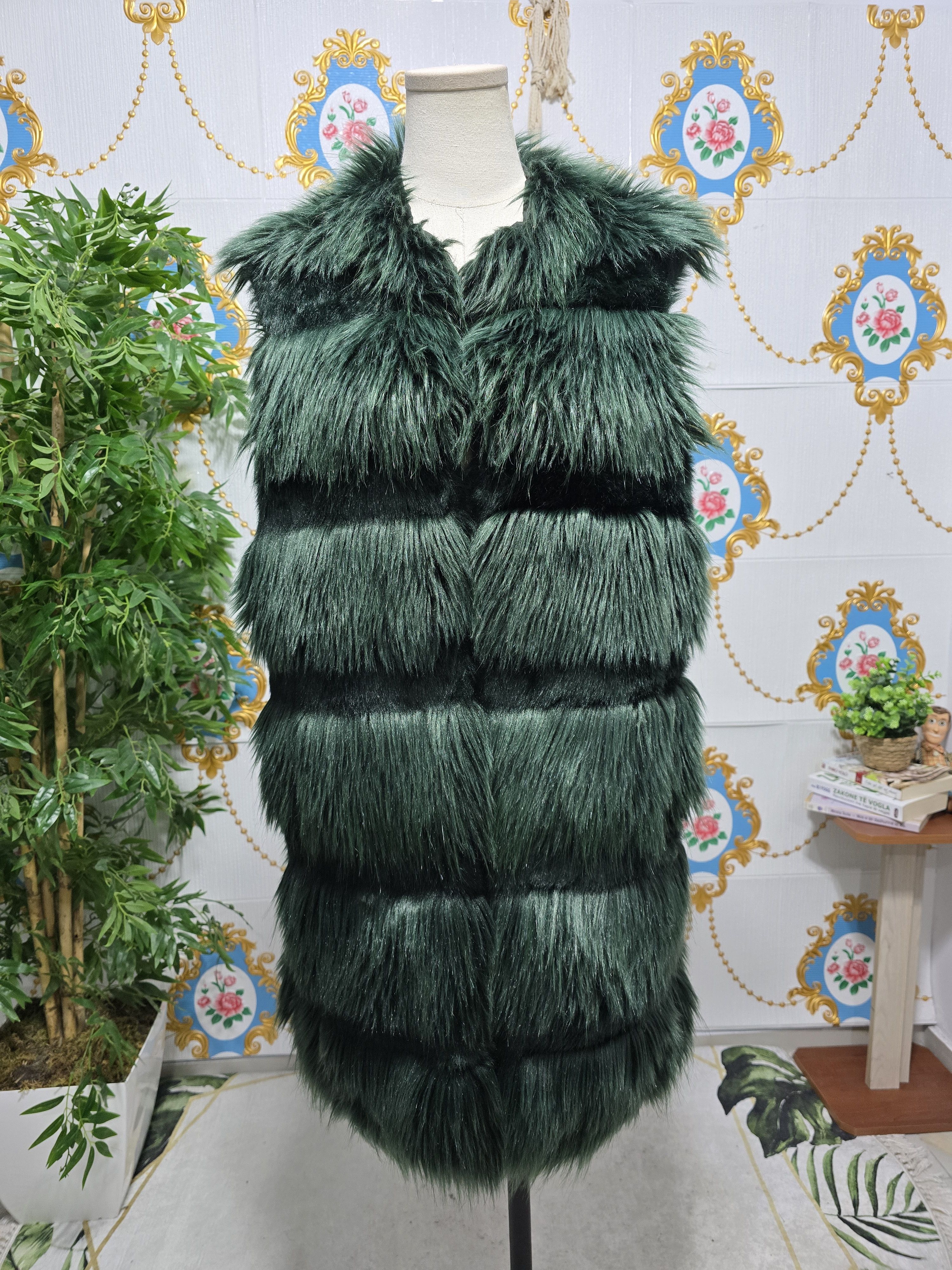 Liu Jo LIU JO beautiful green FUR for women size MEDIUM Size M / US 6-8 / IT 42-44 - 1 Thumbnail