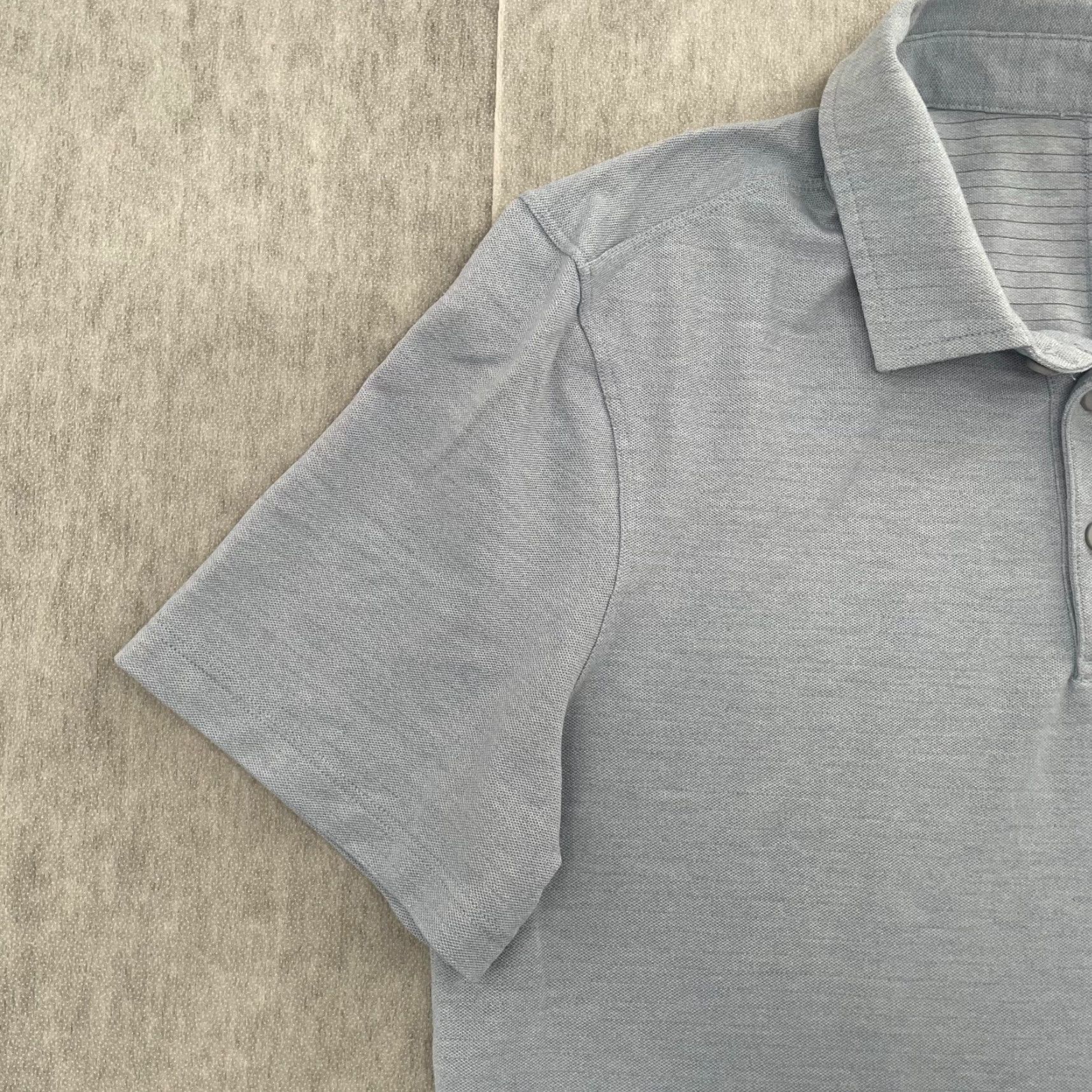 Lululemon VINTAGE Lululemon Polo Shirt Men Small Short Sleeve Activewear Blue Tech 90s Size US S / EU 44-46 / 1 - 5 Thumbnail