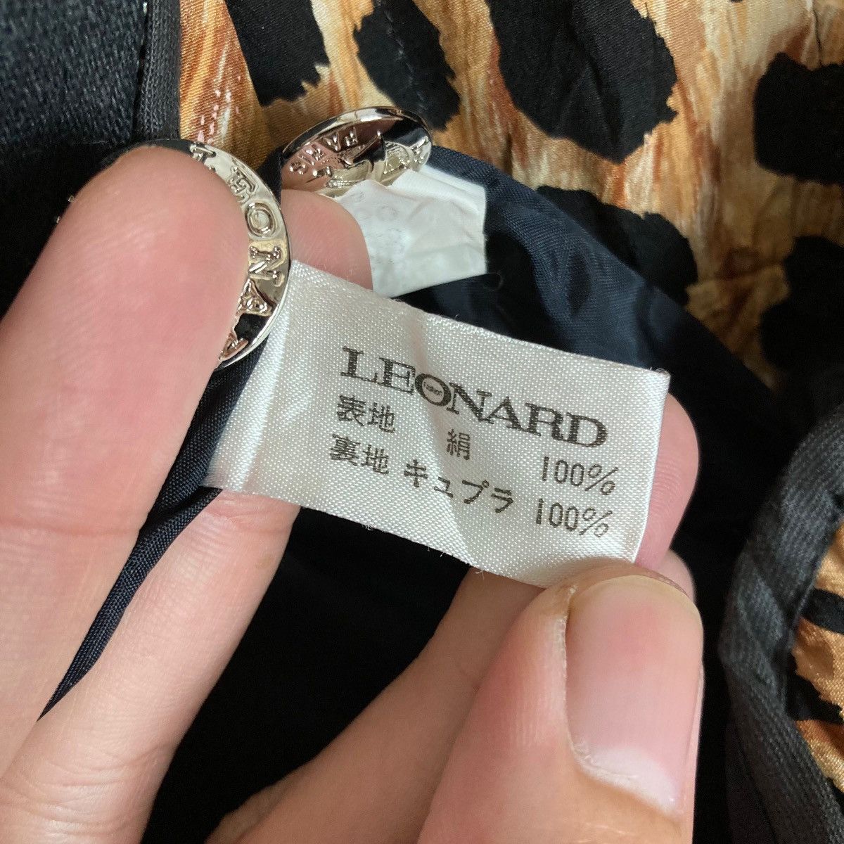 Leonard Paris Vintage Leonard PARIS Leopard Pattern Inside Blazer Coat Size US M / EU 48-50 / 2 - 11 Thumbnail