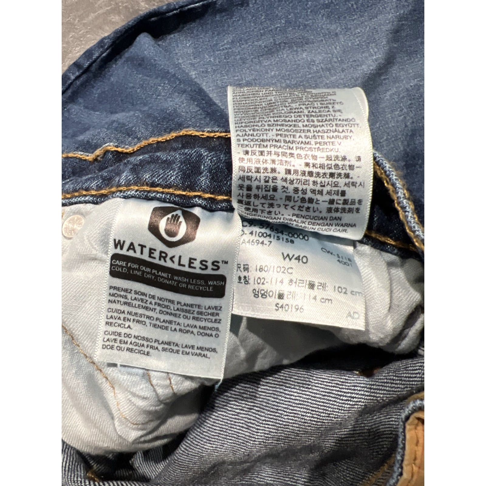 Levi's Levi's Men’s 502 Bermuda Shorts Size 40 Blue Denim Cotton Blend Zipper Fly Size US 40 / EU 56 - 8 Thumbnail