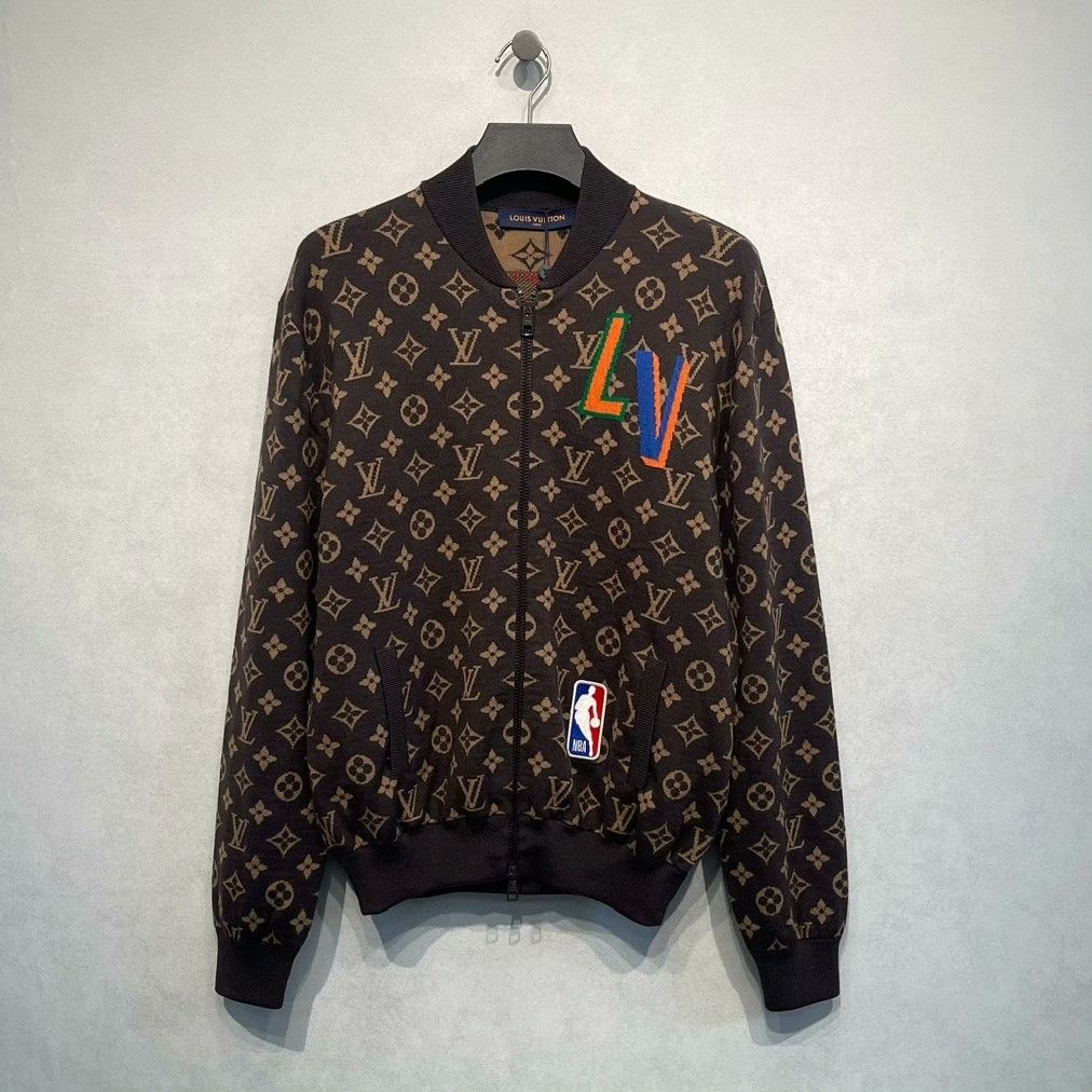 Louis Vuitton Louis Vuitton x NBA Monogram Knit Jacket Size L Size US L / EU 52-54 / 3 - 1 Thumbnail
