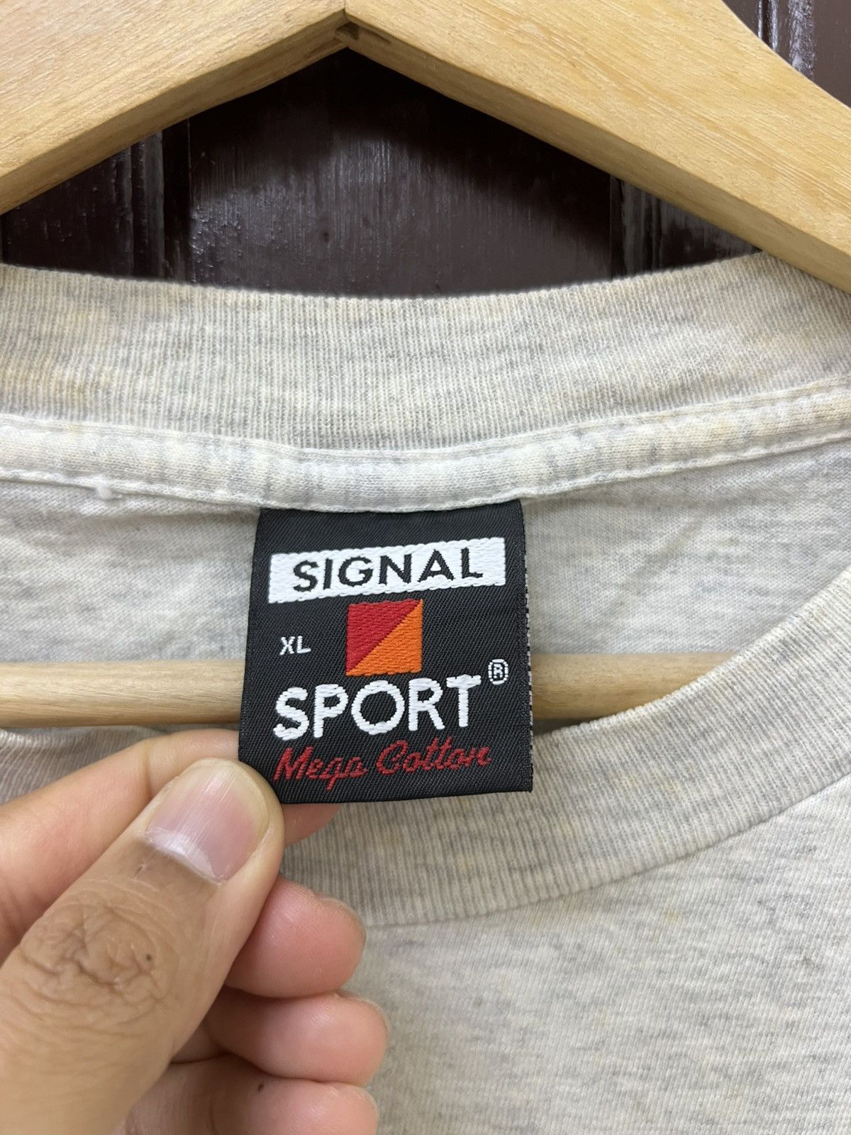 MLB Vintage 90s Signal Tag Foothill Baseball Thrashed Faded Tee Size US XL / EU 56 / 4 - 8 Thumbnail