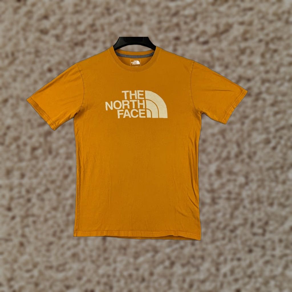 The North Face The North Face Shirt Men Small Yellow Short Sleeve Crew Neck 100% Cotton Size US S / EU 44-46 / 1 - 1 Thumbnail