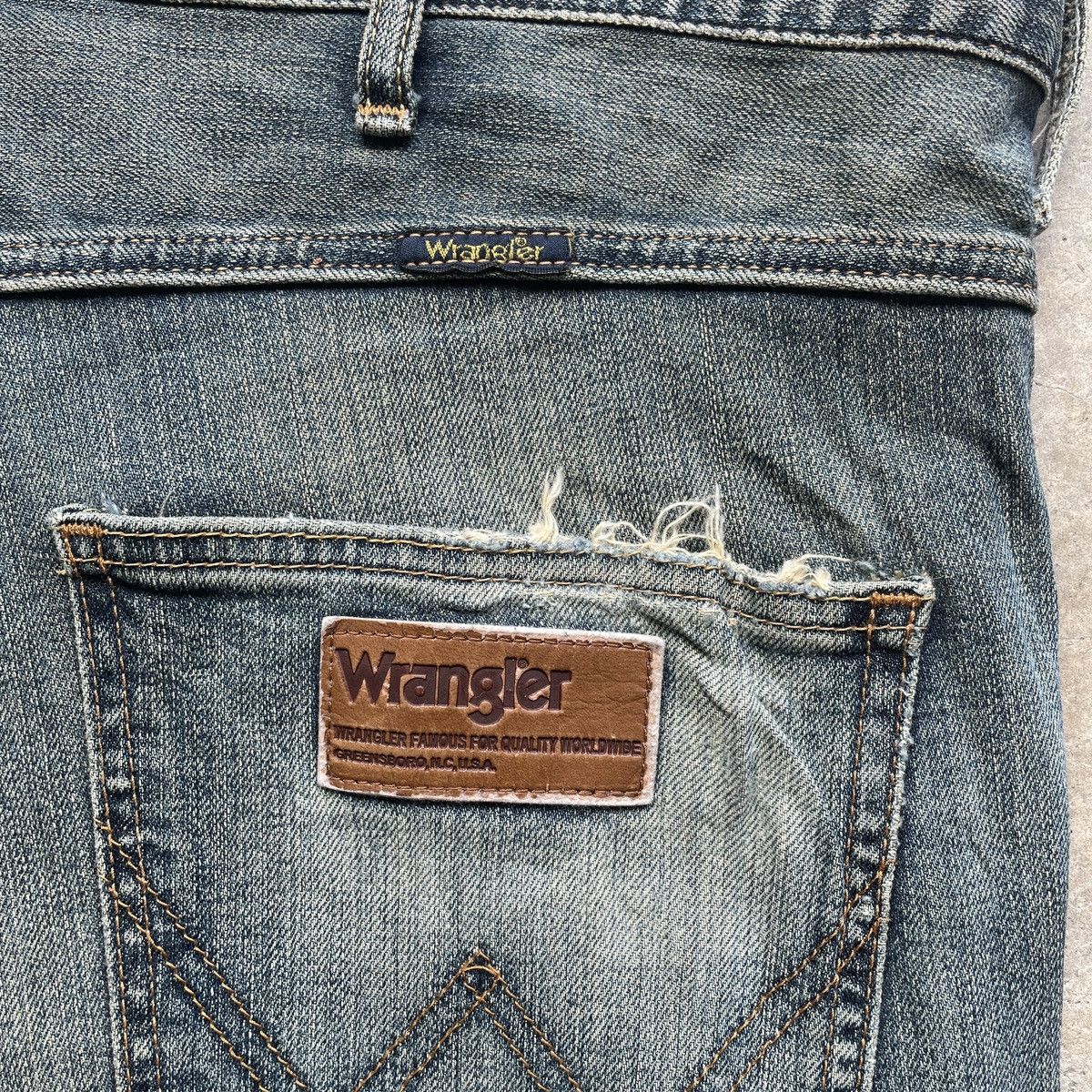 Wrangler W40 Vintage Wrangler Jeans MudWash Faded Denim Pants Size US 40 / EU 56 - 7 Thumbnail