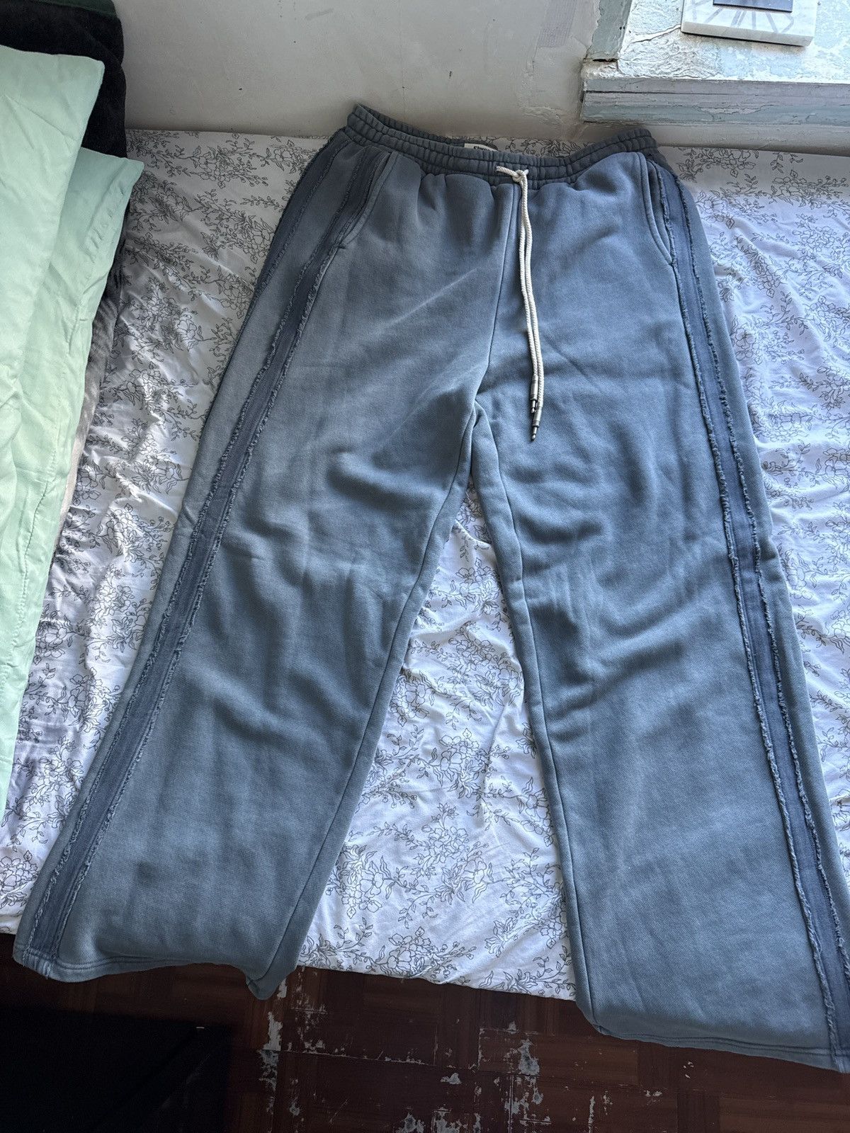 Elwood Baggie Sweatpants