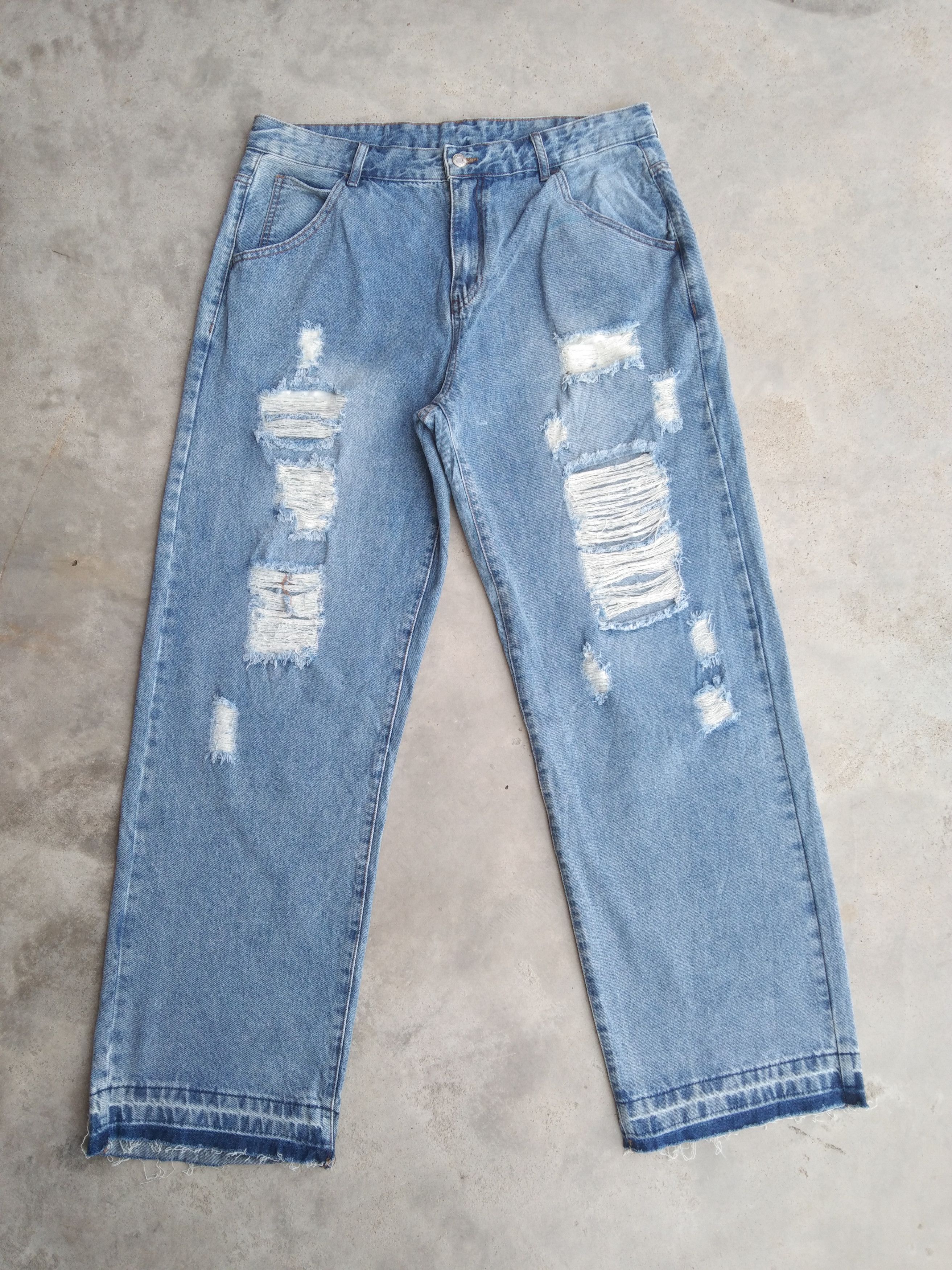 Shein Y2k Vintage Shein Loose Baggy Distressed Jeans 36x32 Size US 36 / EU 52 - 1 Thumbnail