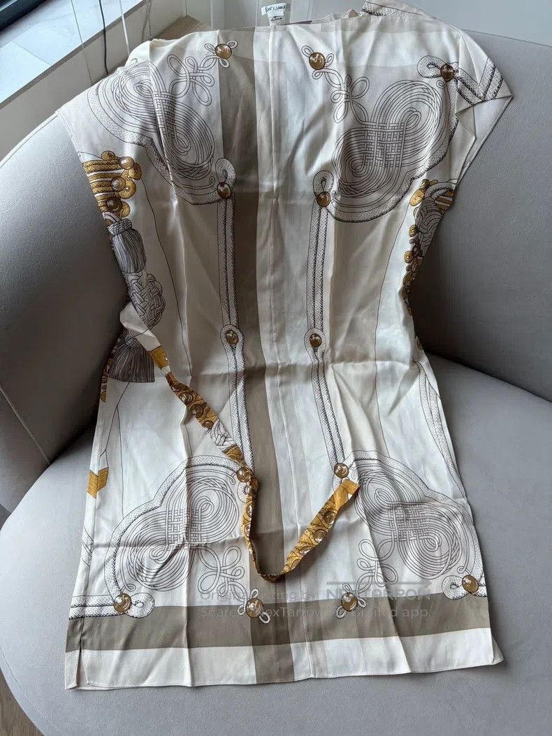 Hermes Hermes Silk dress Size XS / US 0-2 / IT 36-38 - 1 Thumbnail