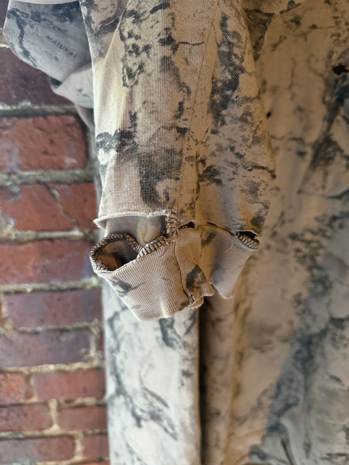 Vintage Realtree Camo thrashed paper thin t shirt Size US XXL / EU 58 / 5 - 3 Thumbnail