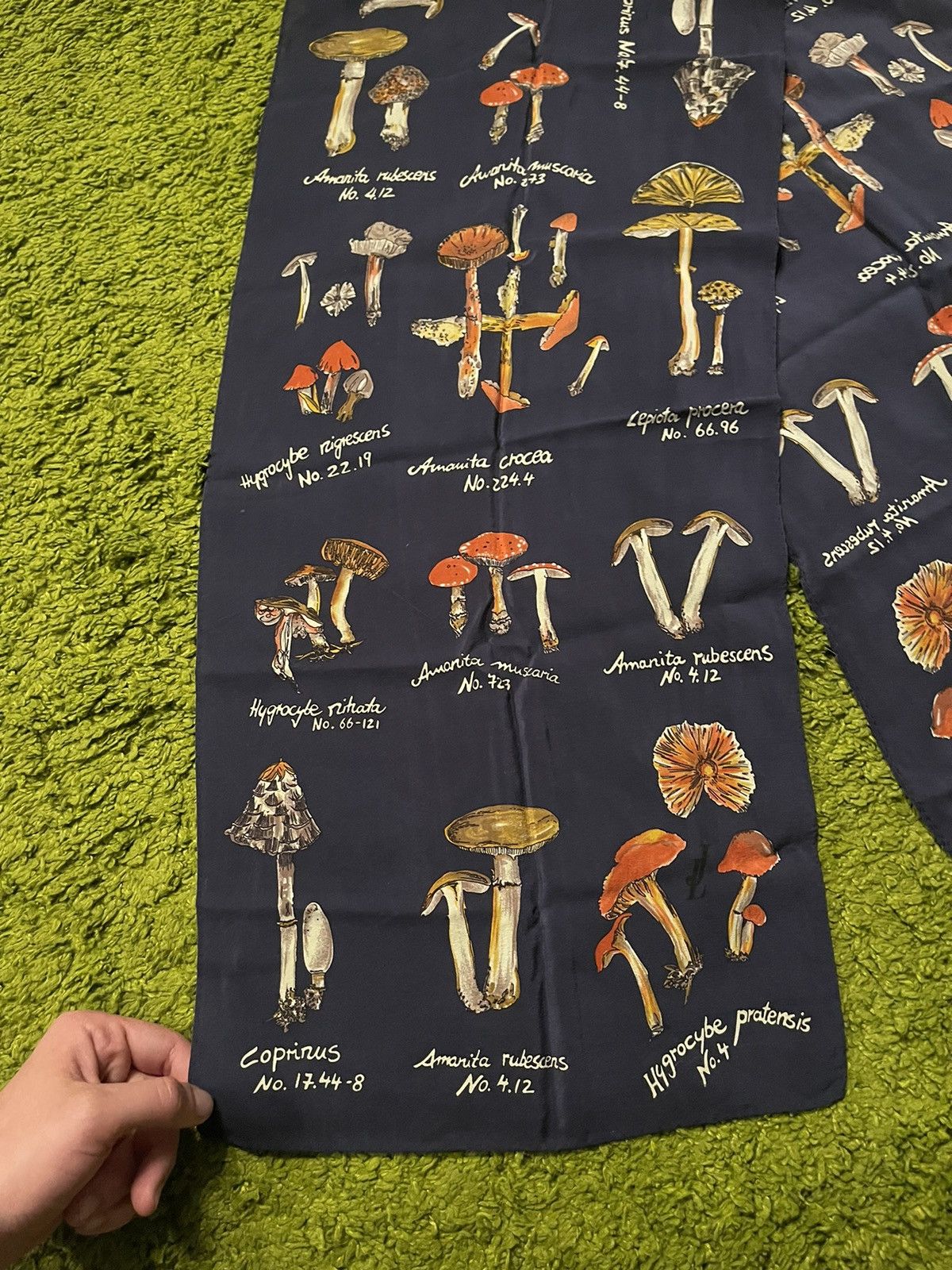 Other 🍄 Mushrooms pattern vintage silk scarf Size ONE SIZE - 3 Thumbnail