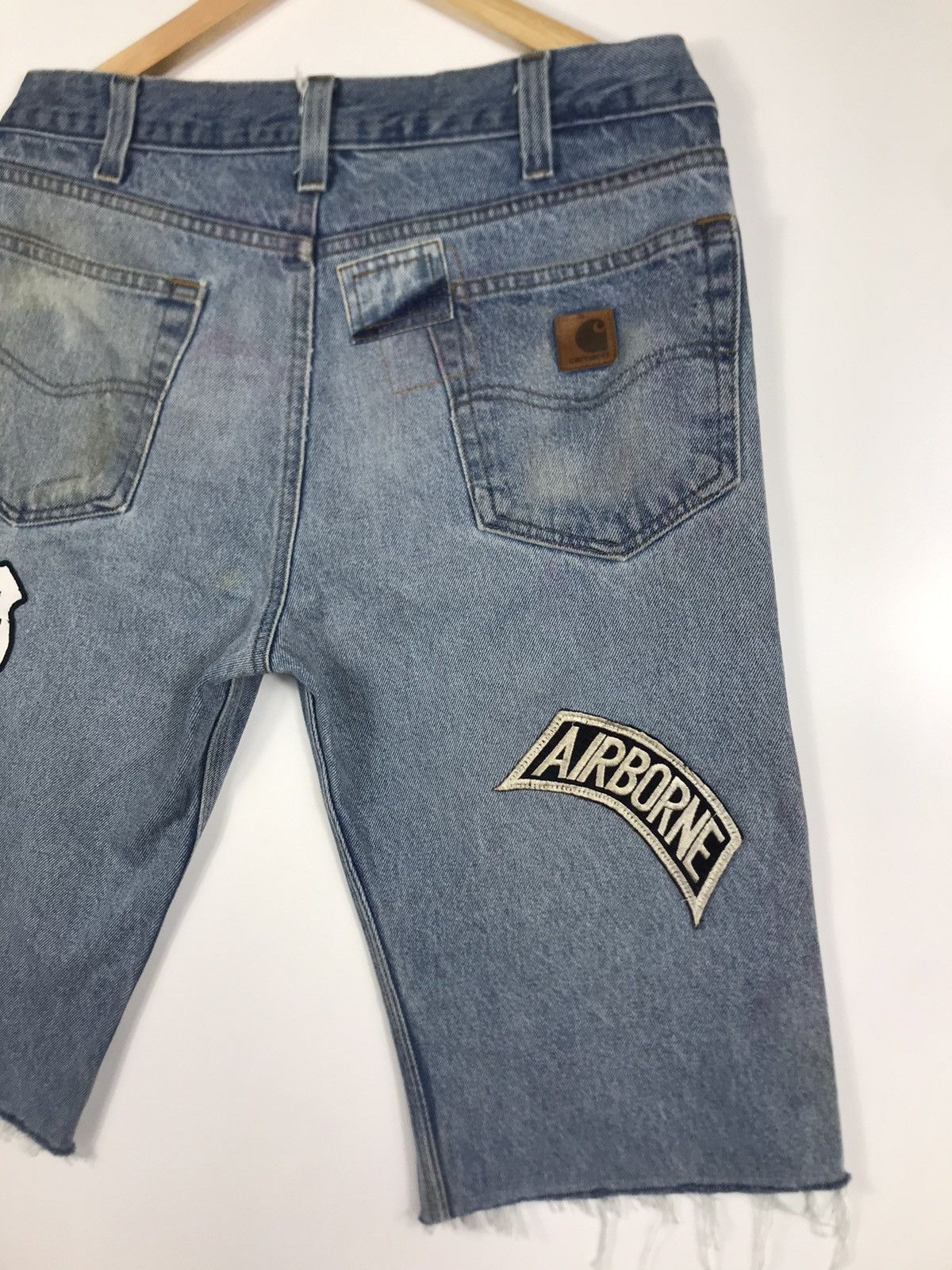 Carhartt ⚡️Light Wash Carhartt Pacthes Denim Jean Shorts 35X24 Size US 35 - 14 Thumbnail