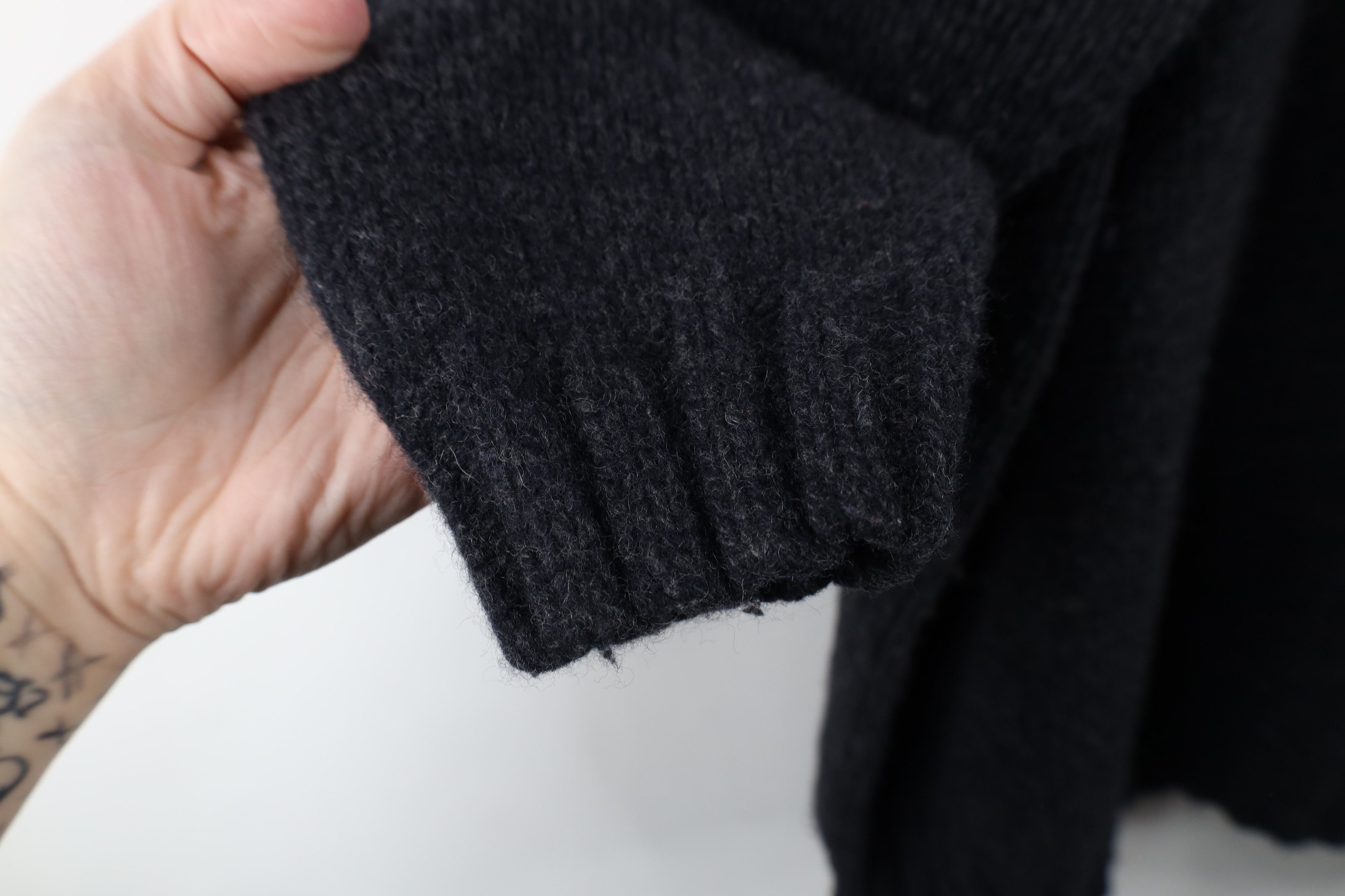 Abercrombie & Fitch × Vintage Vintage 90s Abercrombie & Fitch Lambswool Snowflake Sweater Size US XL / EU 56 / 4 - 6 Thumbnail