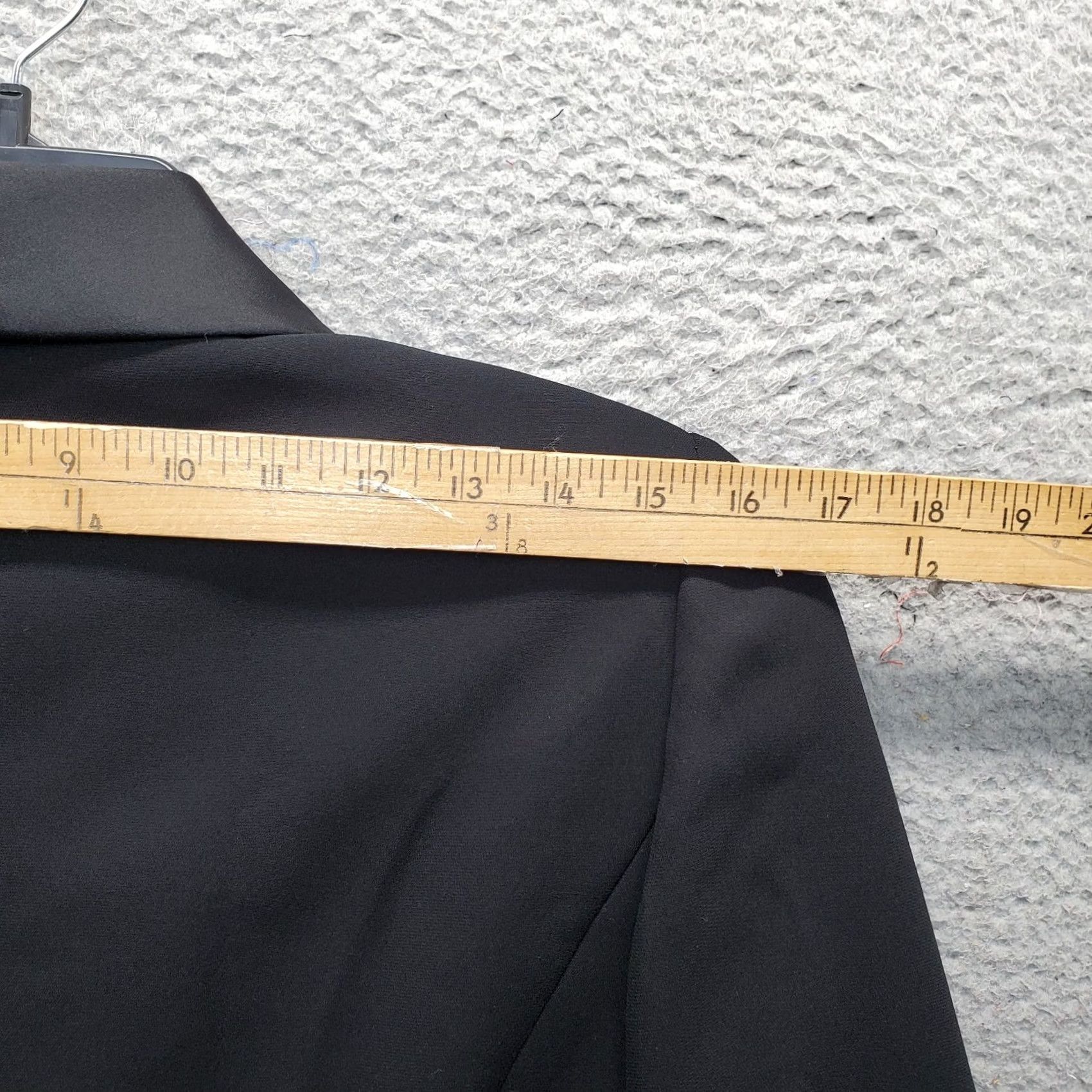 MAGGY LONDON Maggy London Blazer Womens Size 8 Black Delicate Beaded Embroidery Satin Shawl Lapel Blazer Size M / US 6-8 / IT 42-44 - 6 Thumbnail