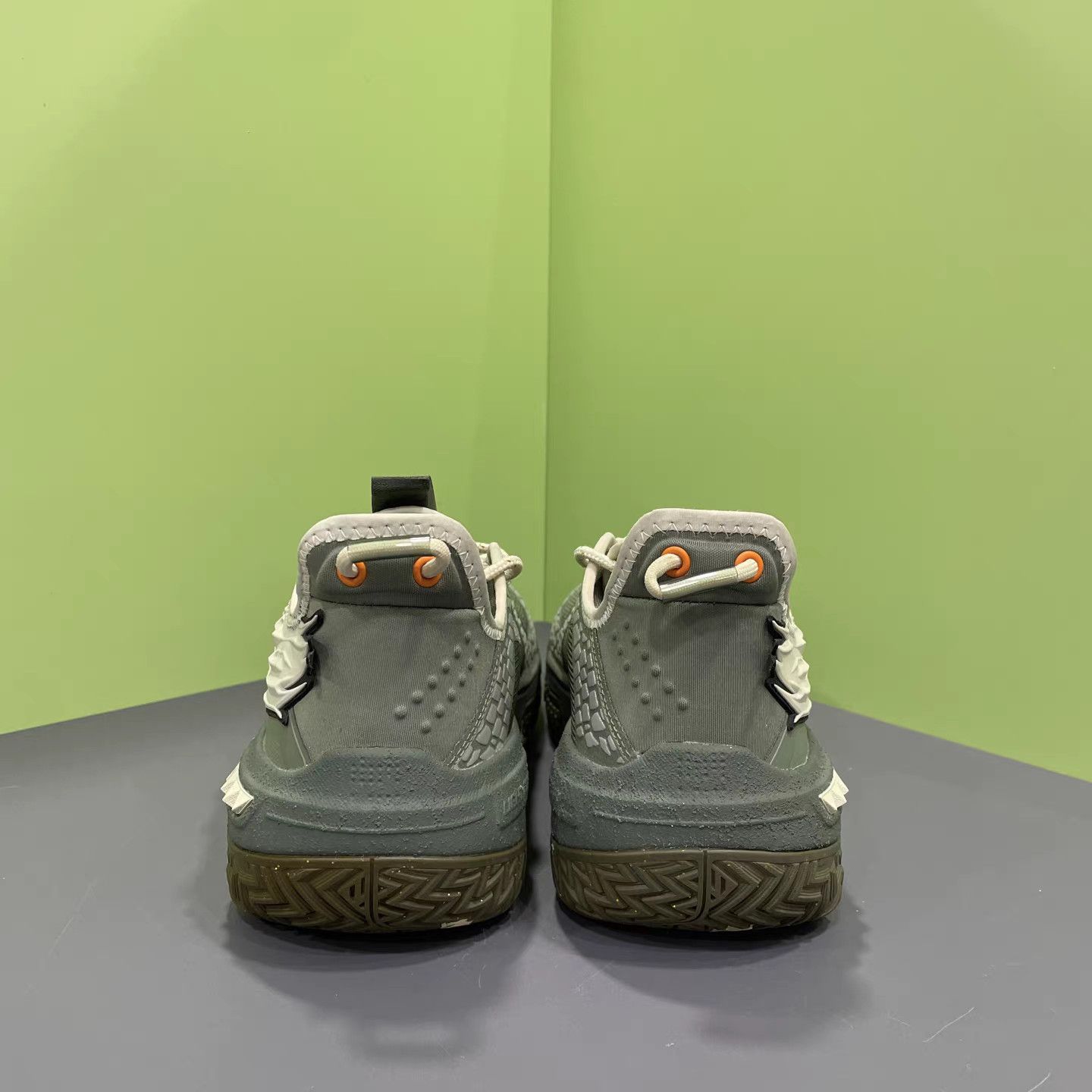 Li-Ning Li-Ning Jie Ao "Dragon Soul" Basketball Shoes K15 Size US 10 / EU 43 - 6 Thumbnail