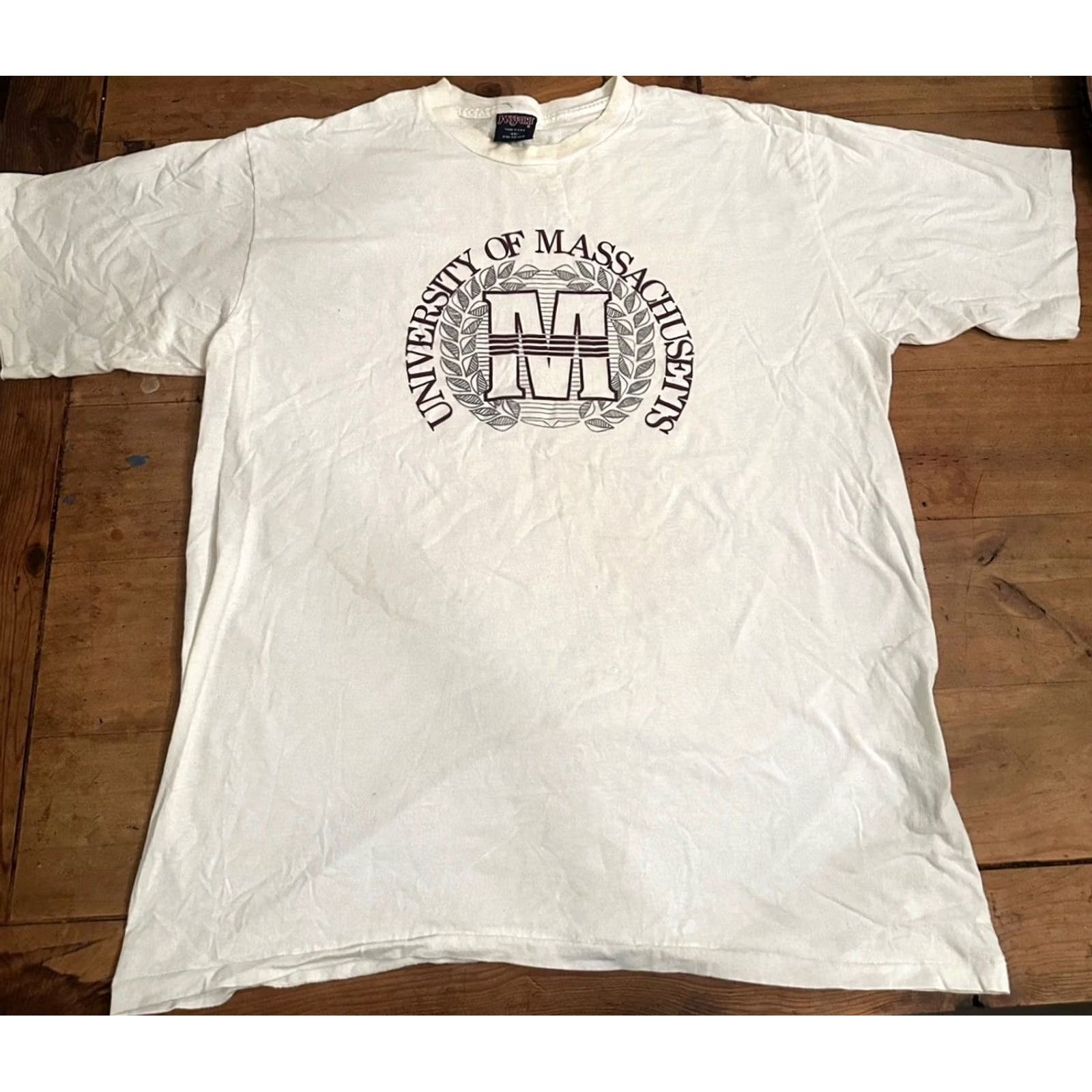Vintage VINTAGE University Of Massachusetts 90s White T-shirt Men’s 2XL Single Stitch Graphic Print Crew Neck Short Sleeve Uni XS? Size US XXL / EU 58 / 5 - 2 Thumbnail