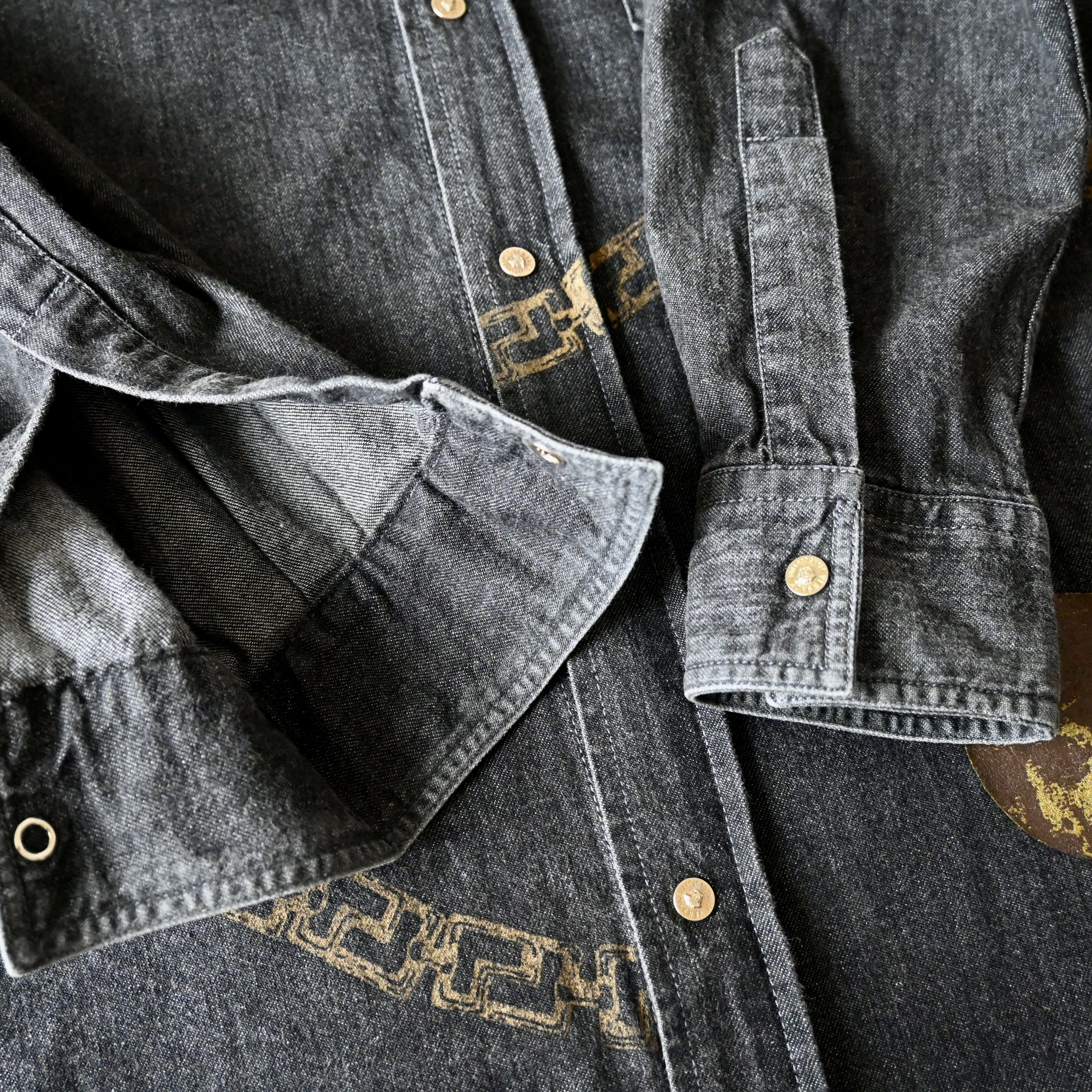 Versace Jeans Couture VTG 2000s VERSACE JEANS COUTURE denim shirt made in Italy Size US M / EU 48-50 / 2 - 17 Thumbnail