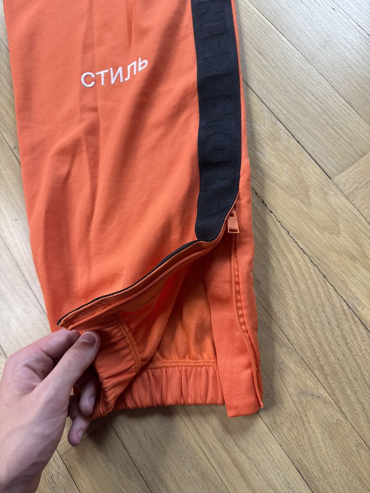 Heron Preston HERON PRESTON ORANGE TRACK PANTS Size US 30 / EU 46 - 8 Thumbnail