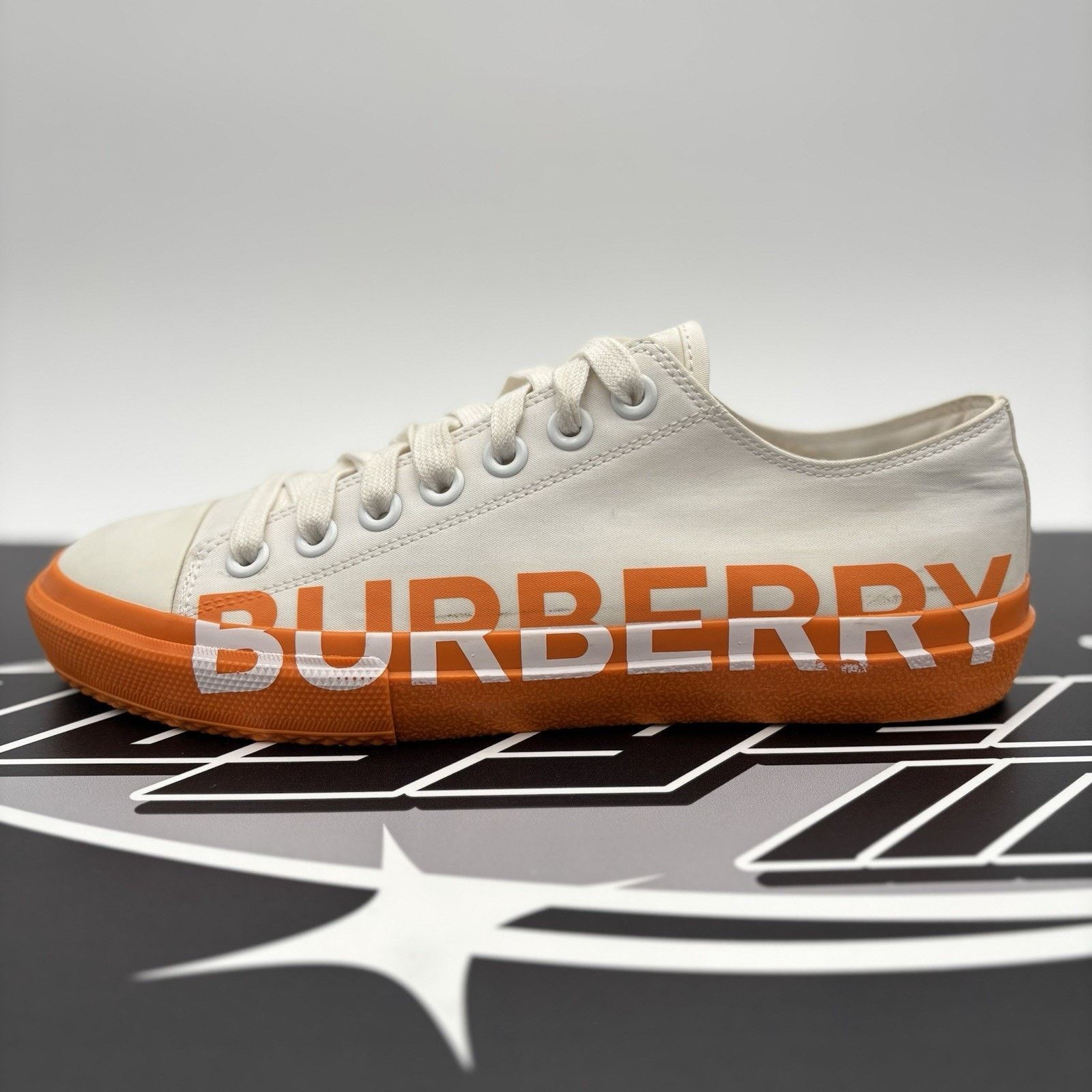 Burberry Burberry Low Sneaker ' Orange, White ' | SUPER CLEAN! Size US 8 / EU 41 - 11 Thumbnail