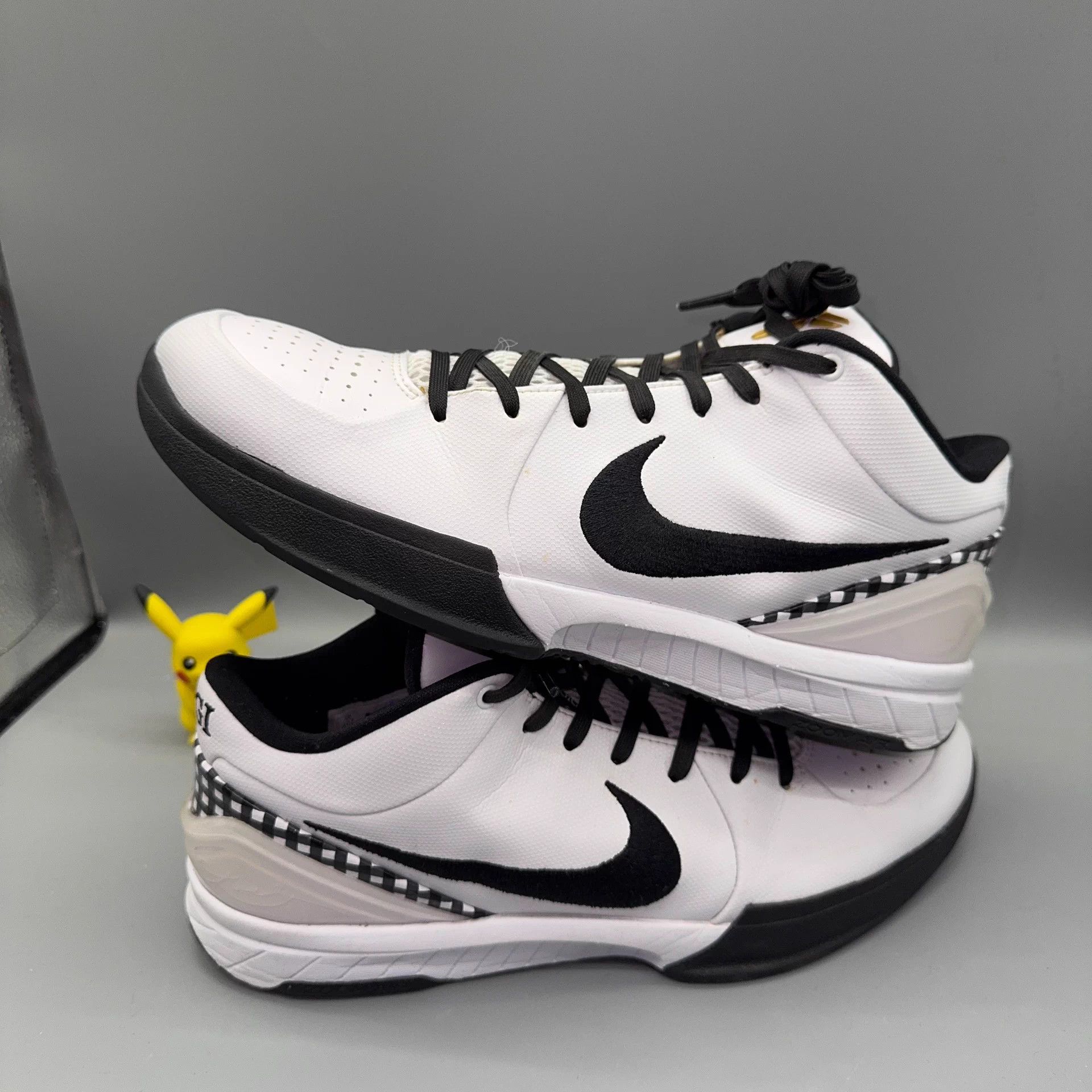 Nike Nike Kobe 4 Gigi White Black 44.5 (Slight Wear) Size US 11.5 / EU 44-45 - 5 Thumbnail