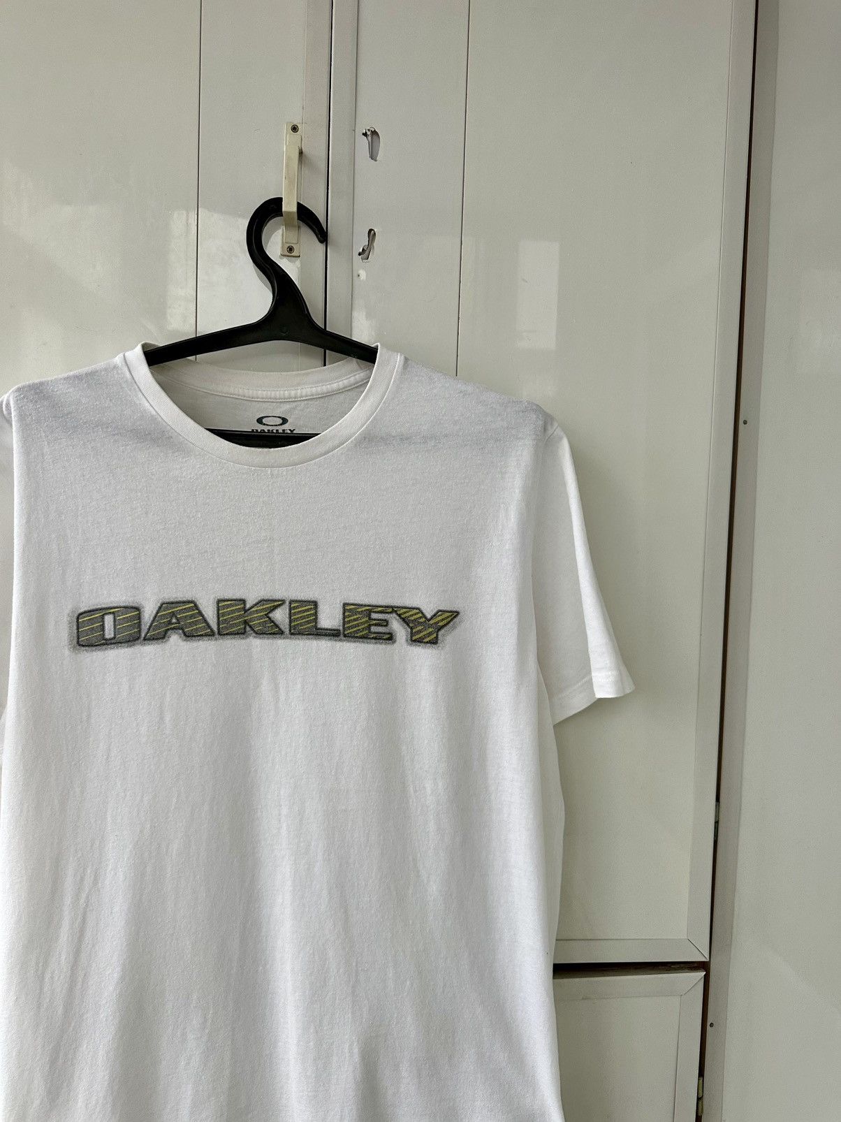 Oakley Vintage Oakley 3D Back Print T-shirt Size US L / EU 52-54 / 3 - 5 Thumbnail