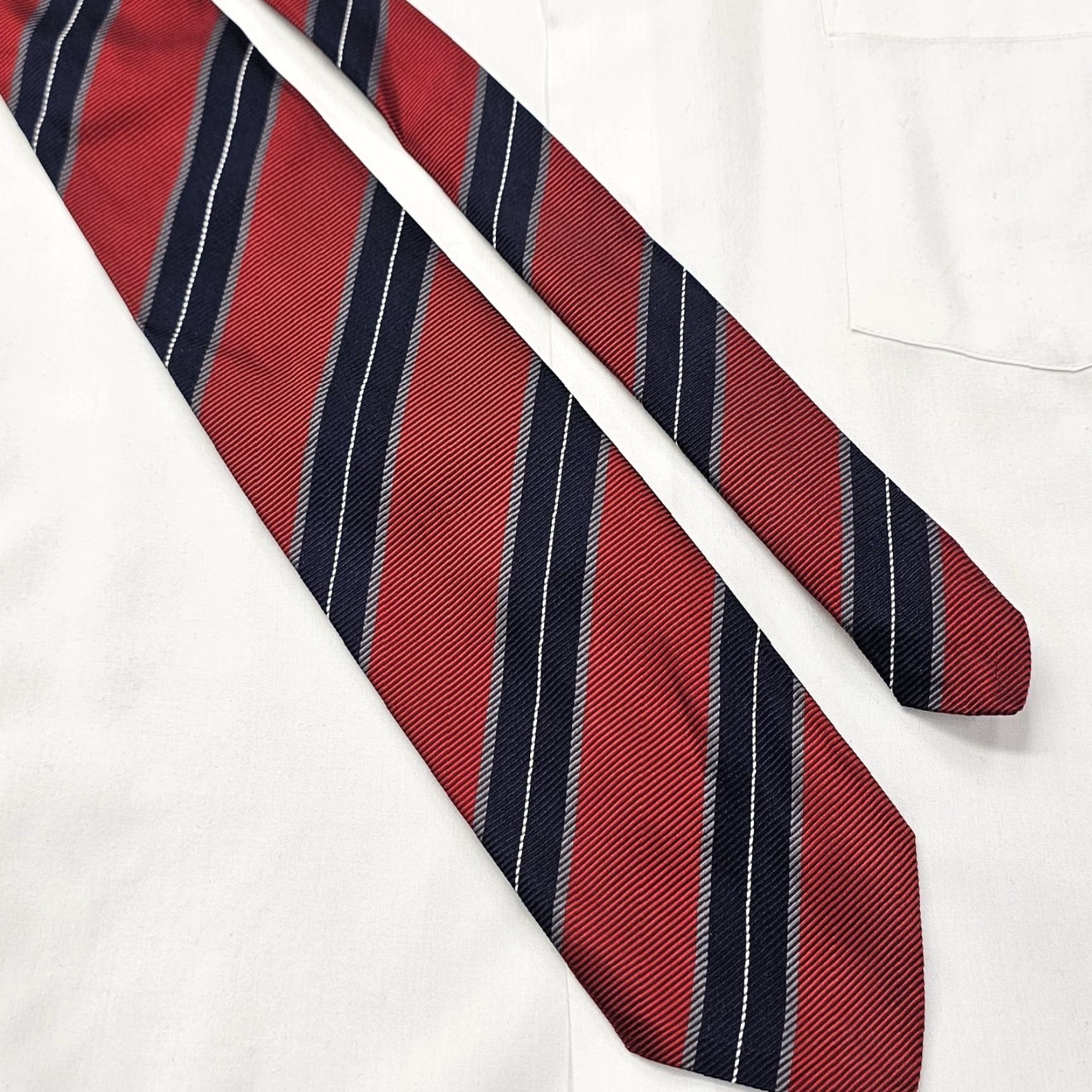Robert Talbott NWT Robert Talbott Necktie Red Blue Stripe Ribbed Silk Tie USA 55X3.75 Men Tie Ribbed Silk Stripe NWT Classic Red/Blue USA Mens Silk Tie Tie Size ONE SIZE - 3 Thumbnail