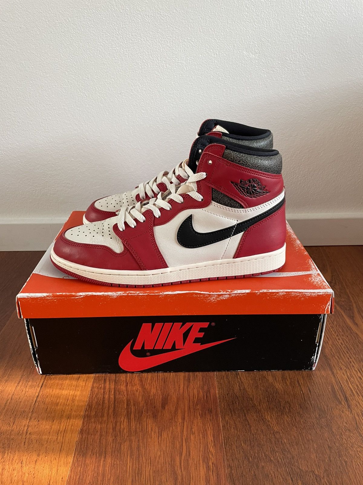 image of Jordan Nike Air Jordan 1 Retro High OG Chicago Lost And Found Us11 Shoes in Varsity Red, Men's