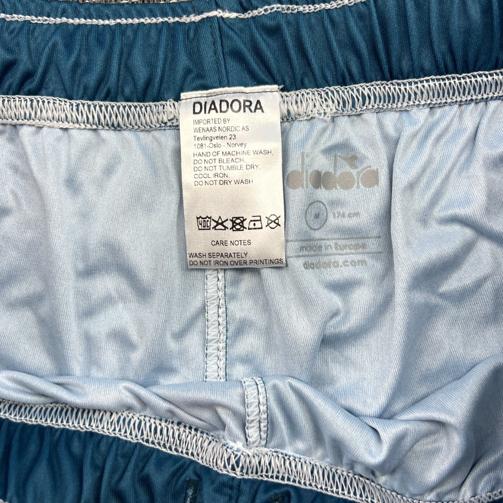 Diadora Diadora FK Bodo Glimt 2021 2022 Away Shorts Medium Adult Football Norway Blue Athletic Shorts Mens M Blue Diadora Norway Away Football Shorts? Size US 31 - 5 Thumbnail
