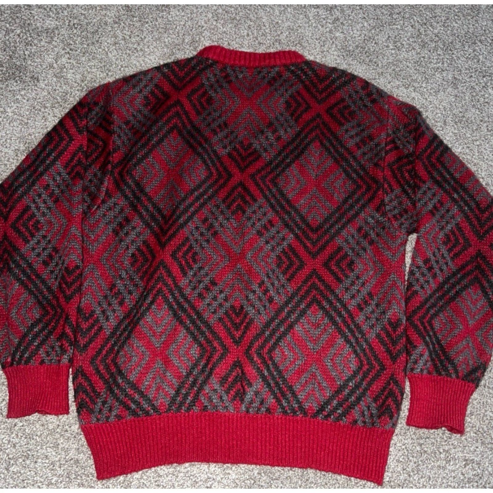United Colors Of Benetton VTG Benetton CREWNECK Sweater Ski Men M Red ITALY Size US M / EU 48-50 / 2 - 4 Thumbnail