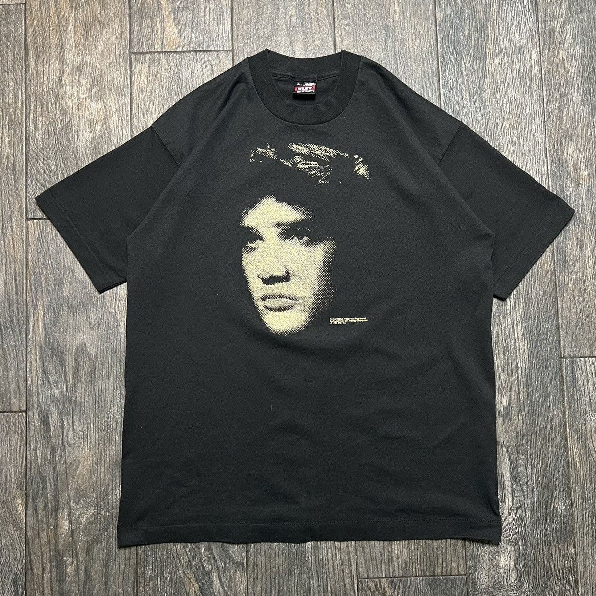 Vintage 1995 Elvis Presley TCB gold big face t shirt Size US L / EU 52-54 / 3 - 1 Thumbnail