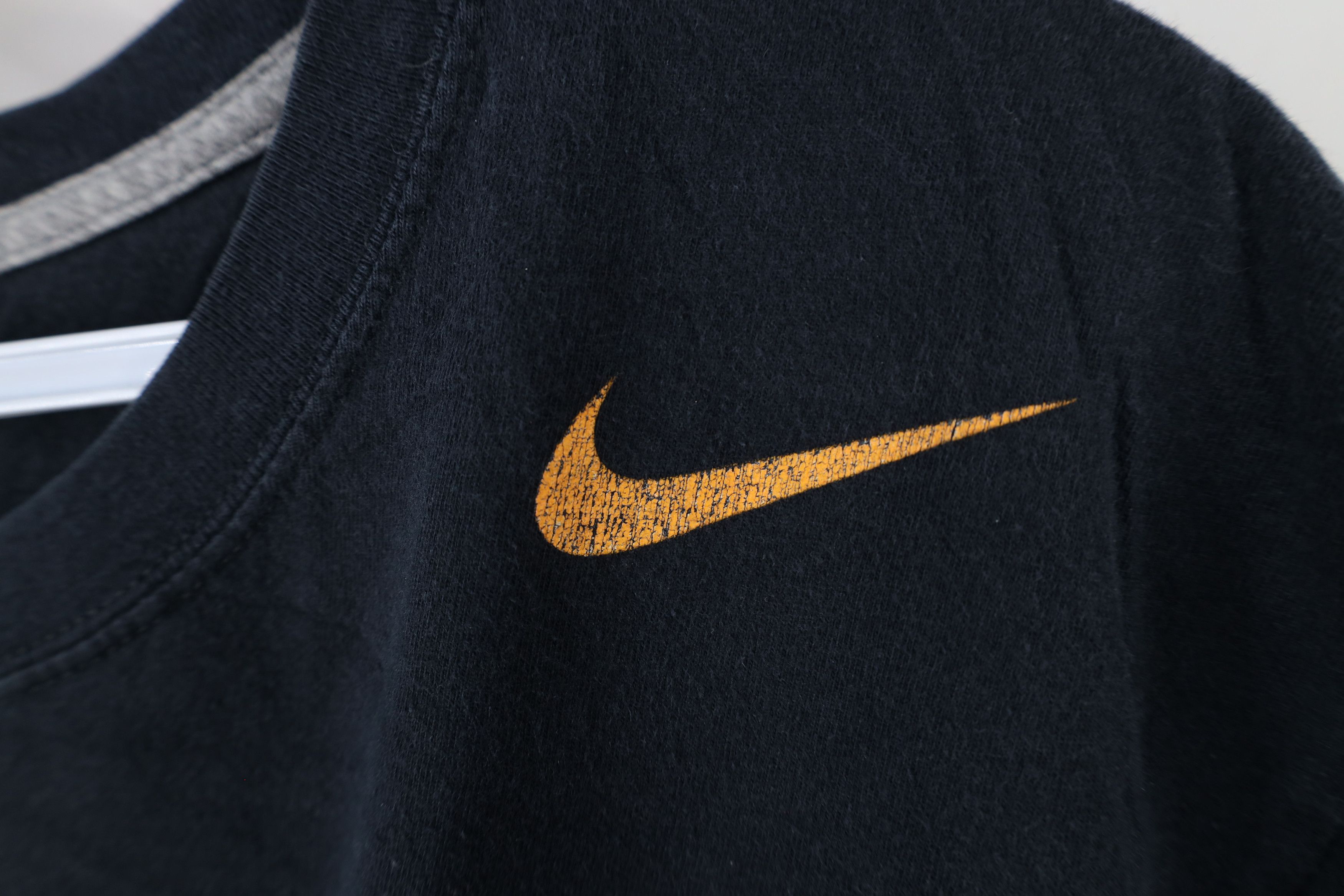Nike × Vintage Vintage Y2K Nike Python Snake Soccer Football T-Shirt Size US L / EU 52-54 / 3 - 4 Thumbnail