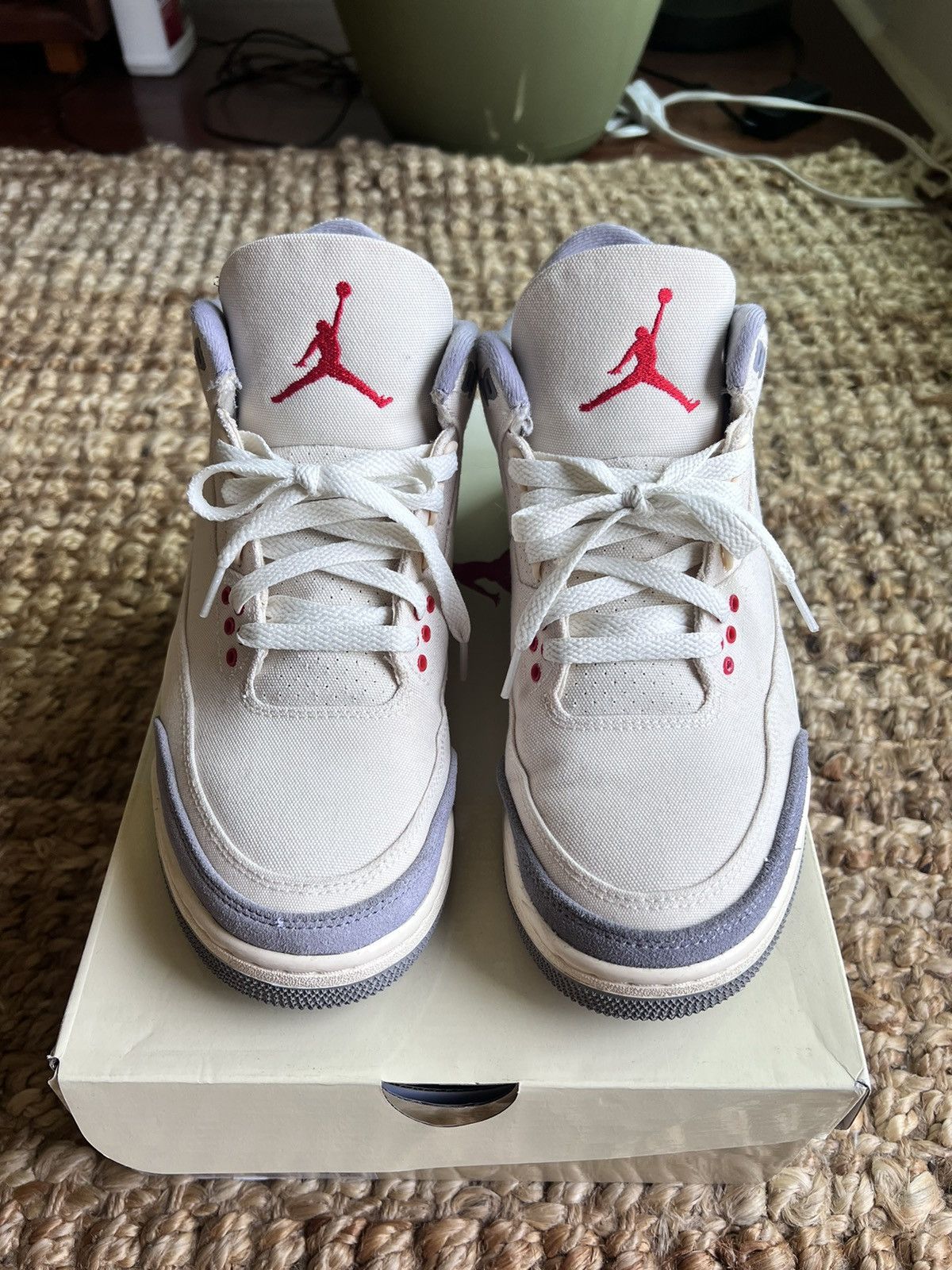 Jordan Brand × Nike Nike Air Jordan 3 Retro Muslin 2022 Size US 8.5 / EU 41-42 - 2 Thumbnail