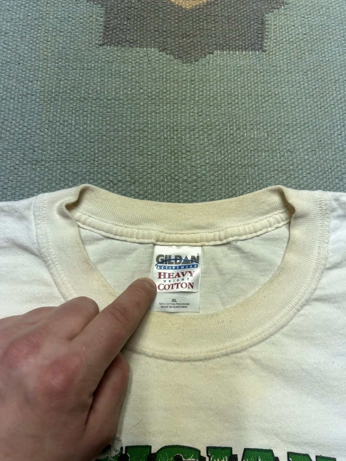 Vintage Vtg t shirt Louisiana porch puppies crocodile distress XL Size US XL / EU 56 / 4 - 6 Thumbnail