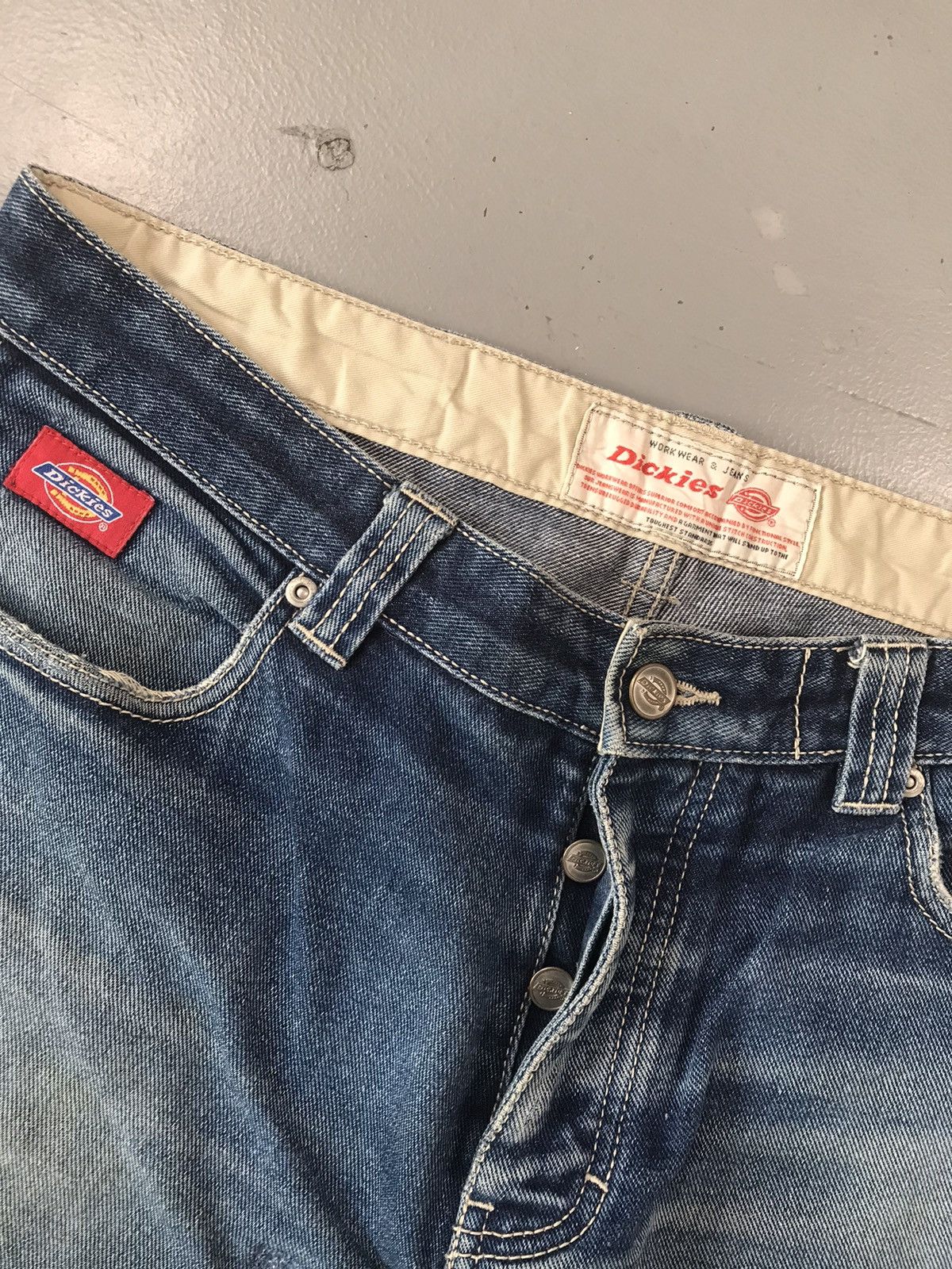 Dickies × Vintage Vintage Dickies spell out embroidered baggy fit denim Size US 35 - 7 Thumbnail
