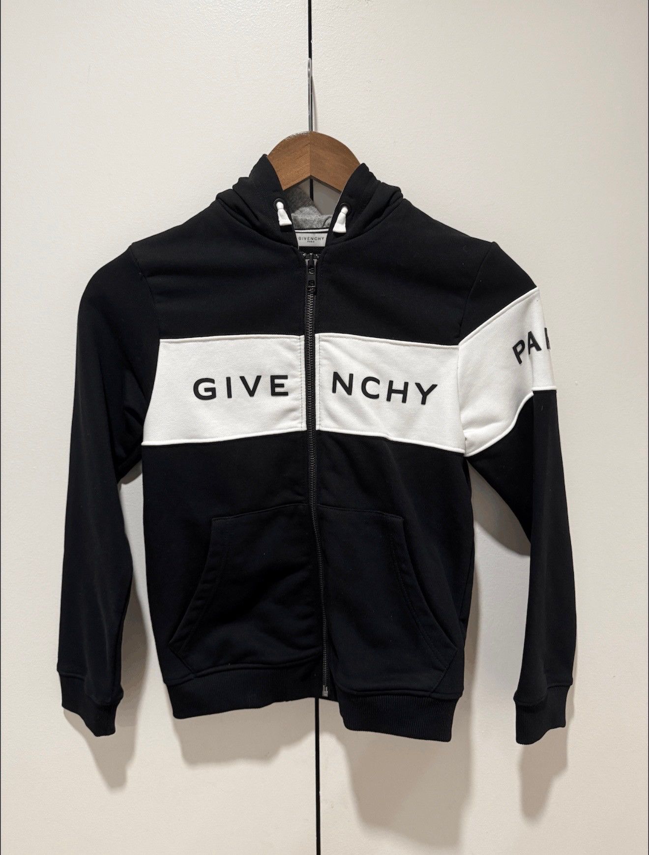 Givenchy Givenchy hoodie sweater Size US S / EU 44-46 / 1 - 1 Thumbnail