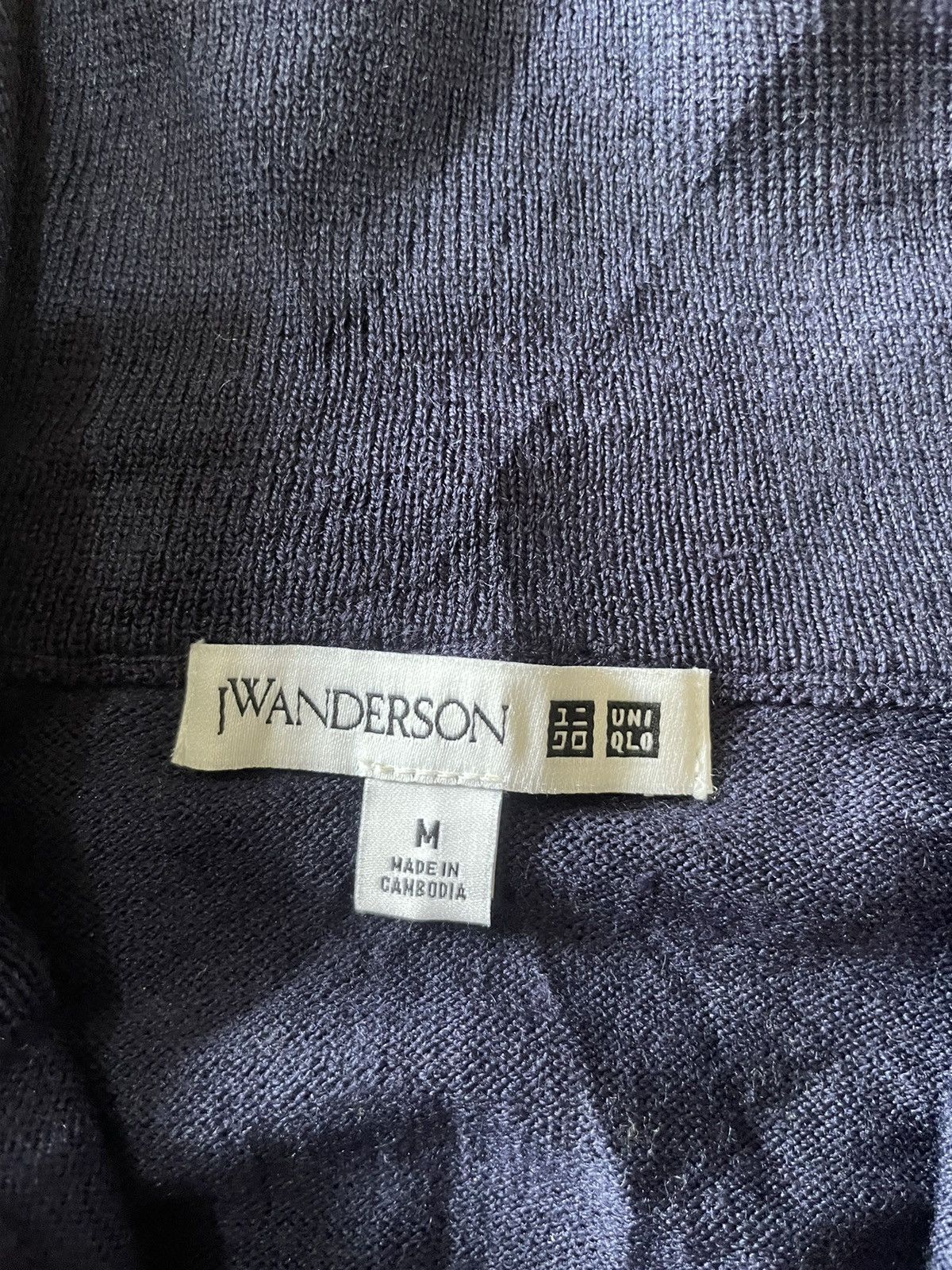 JW Anderson J.W Anderson X Uniqlo Sweater Size M / US 6-8 / IT 42-44 - 4 Thumbnail